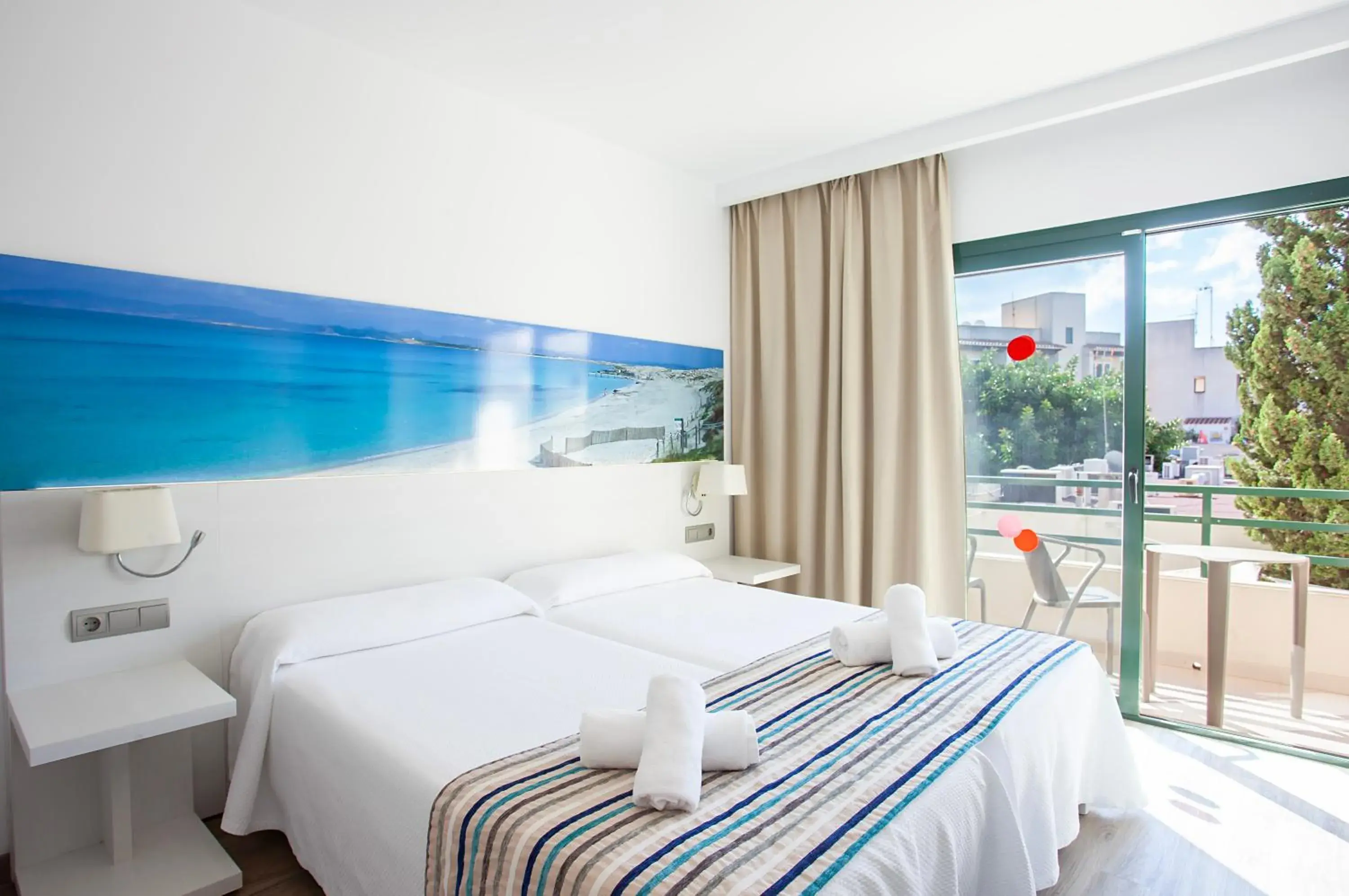 Twin Room in Hotel Rosales Formentera Twin Room in Hotel Rosales Formentera