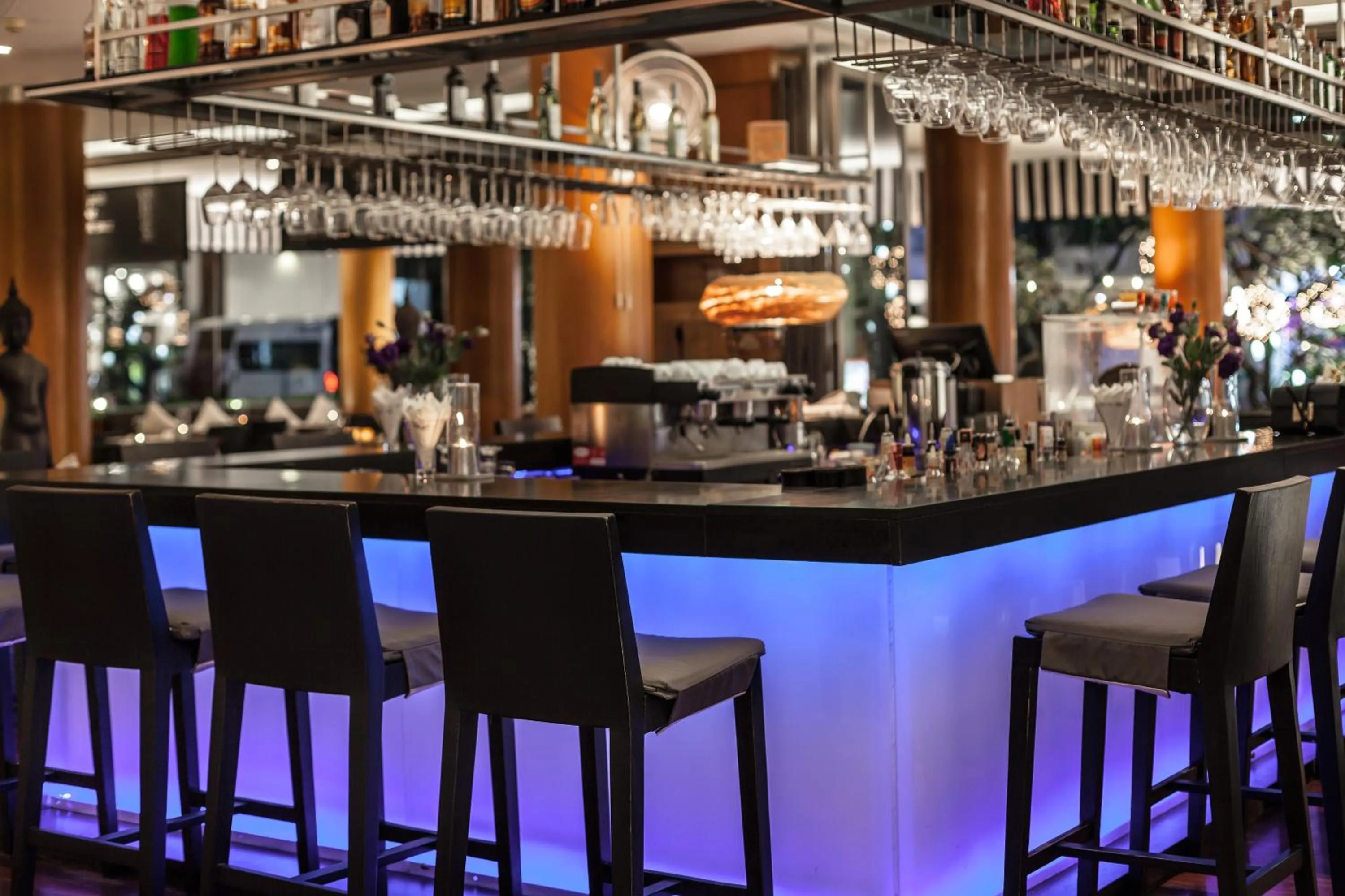 Restaurant/places to eat in BYD Lofts - Boutique Hotel & Serviced Apartments - Patong Beach, Phuket