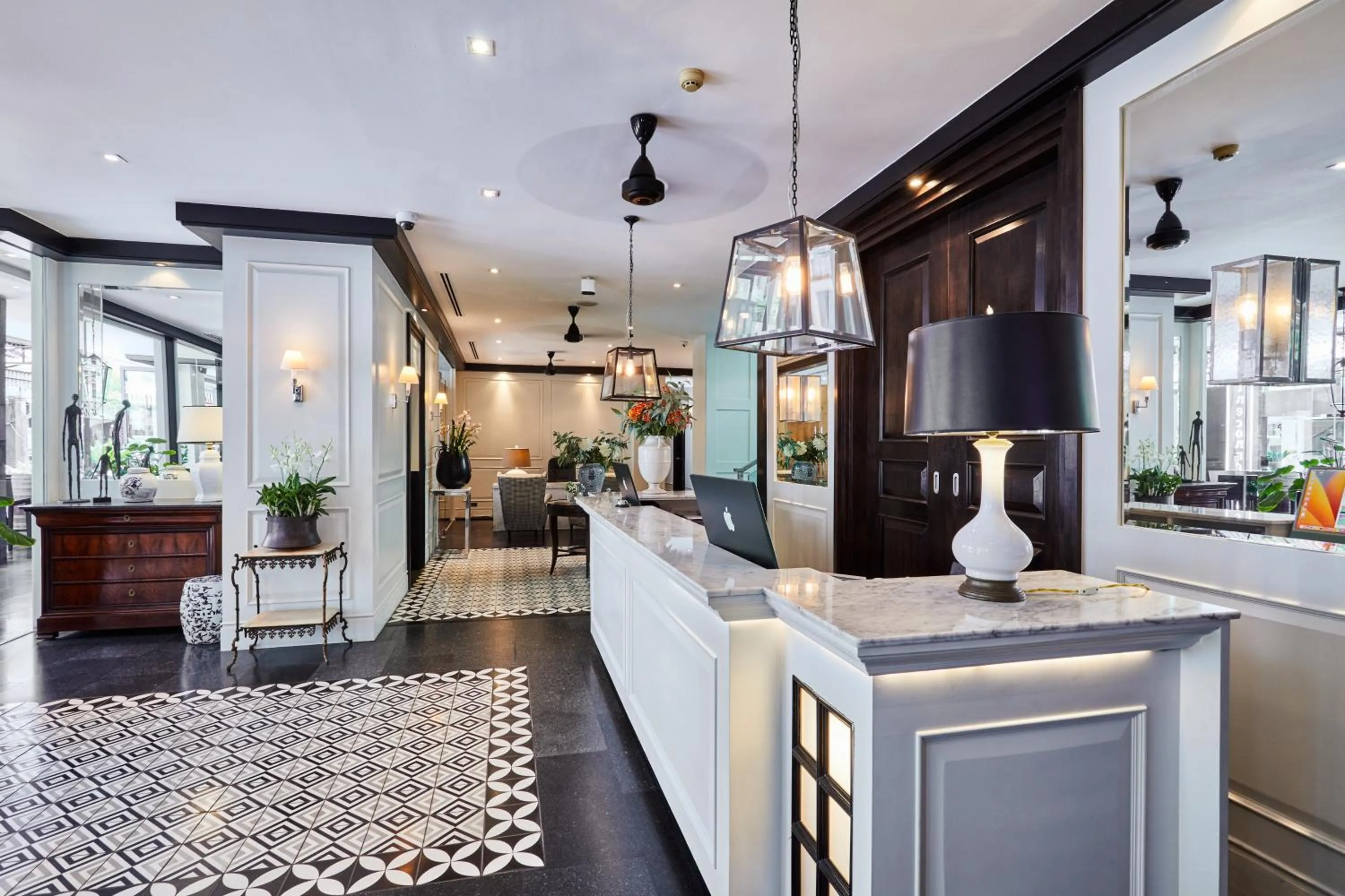 Lobby or reception in BYD Lofts - Boutique Hotel & Serviced Apartments - Patong Beach, Phuket