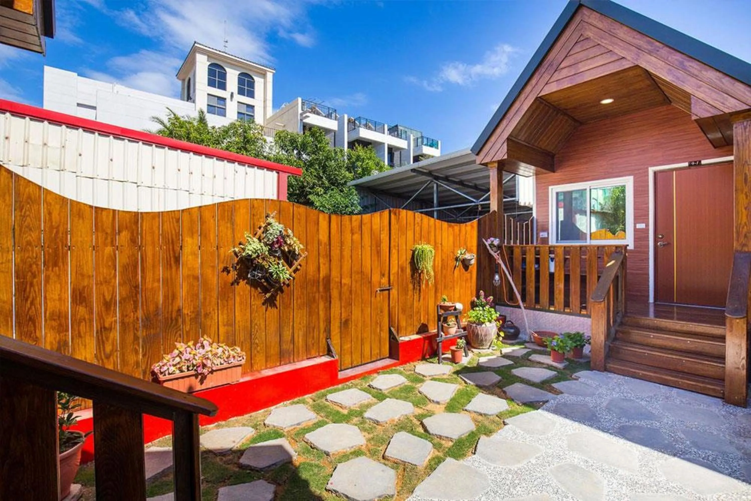 Xiaoliuqiu Happy House B&B