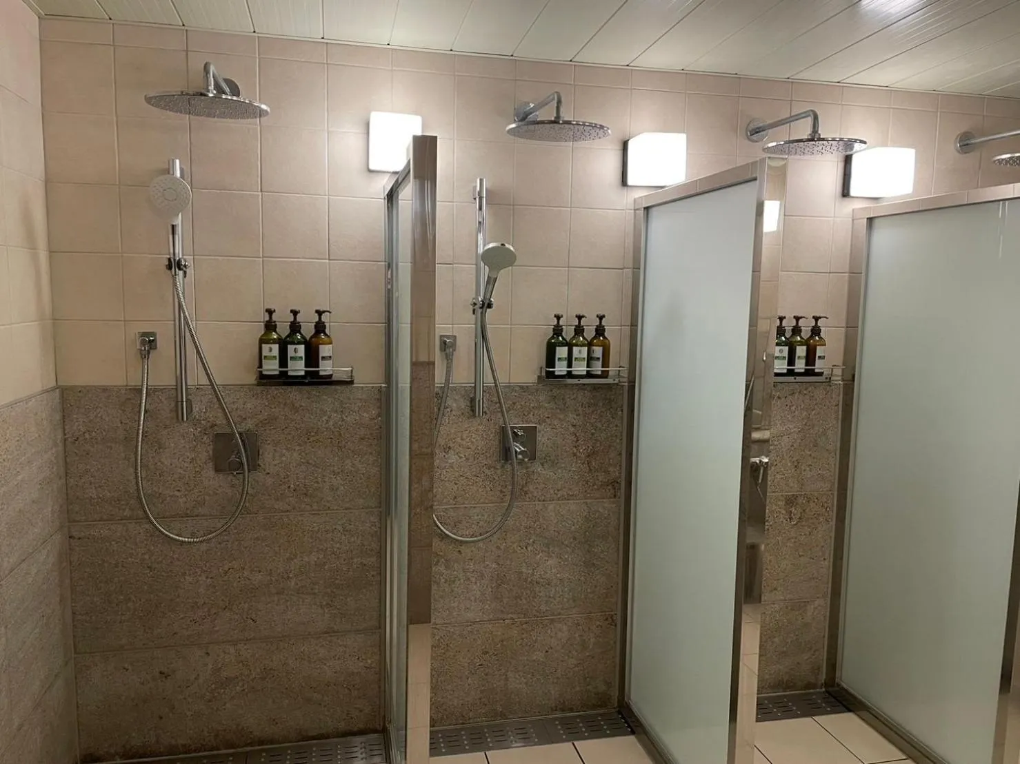 Bathroom in Glansit Akihabara