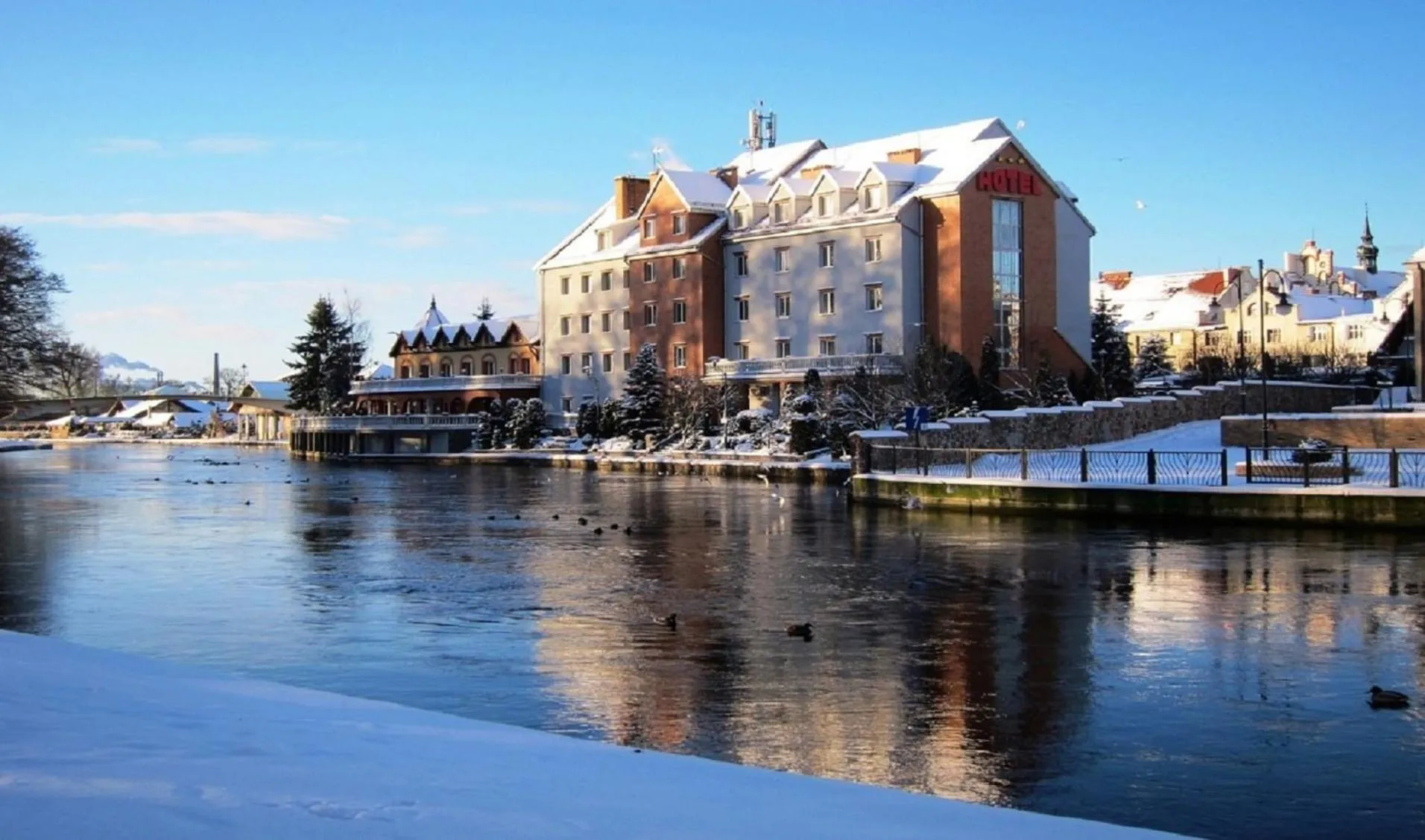 Property building in Hotel Nad Pisą