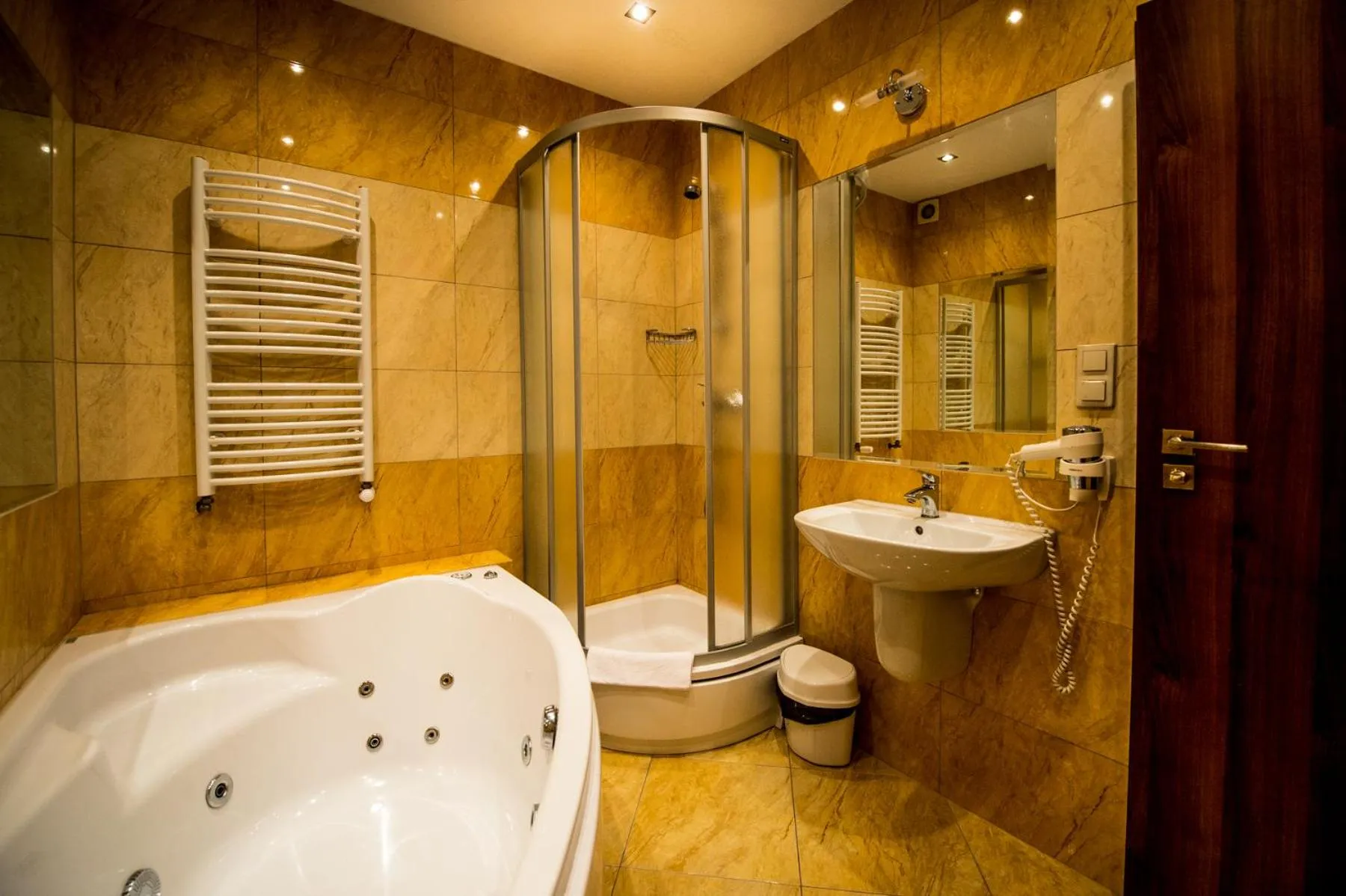 Shower in Hotel Nad Pisą