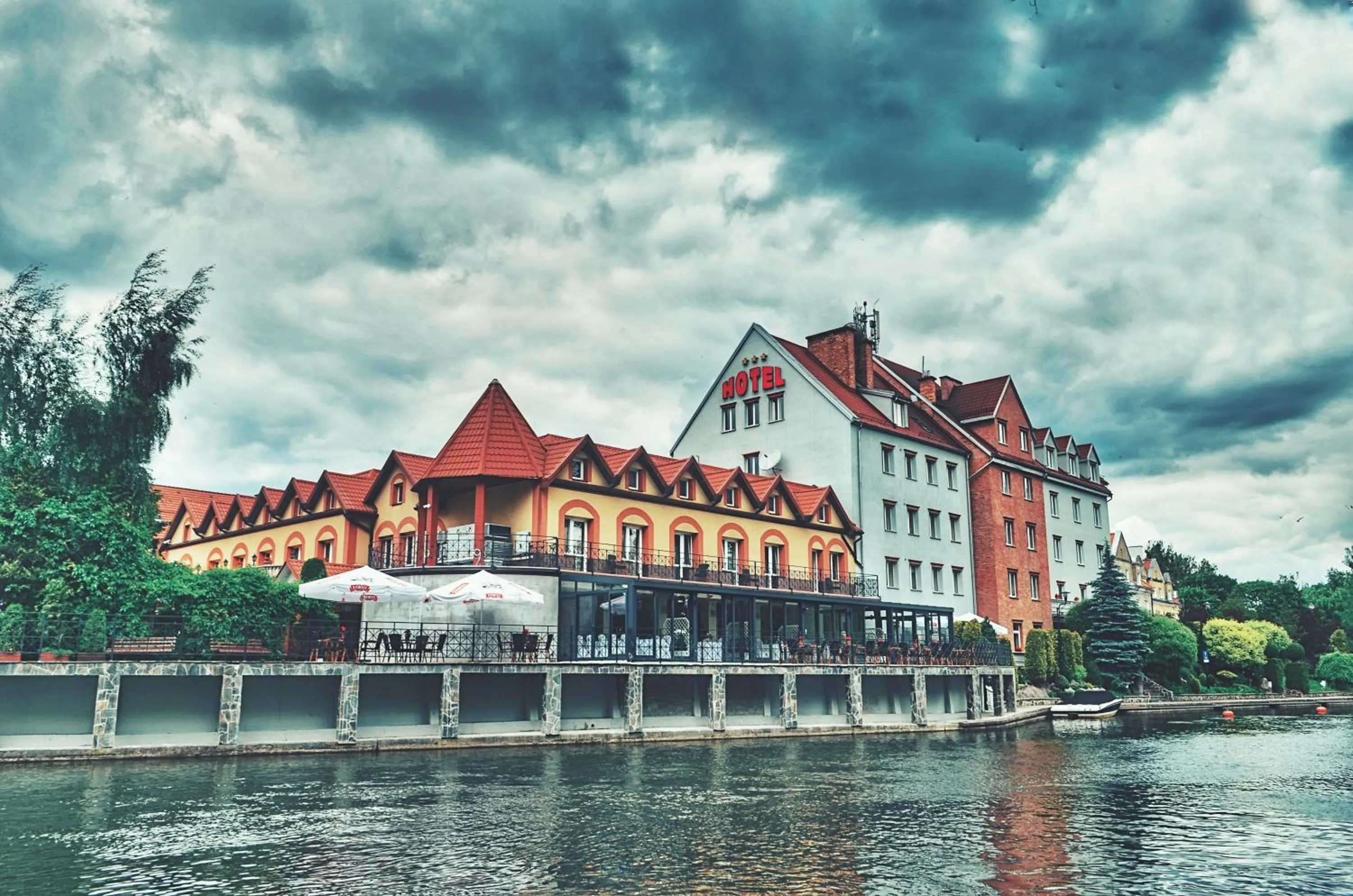 River view in Hotel Nad Pisą