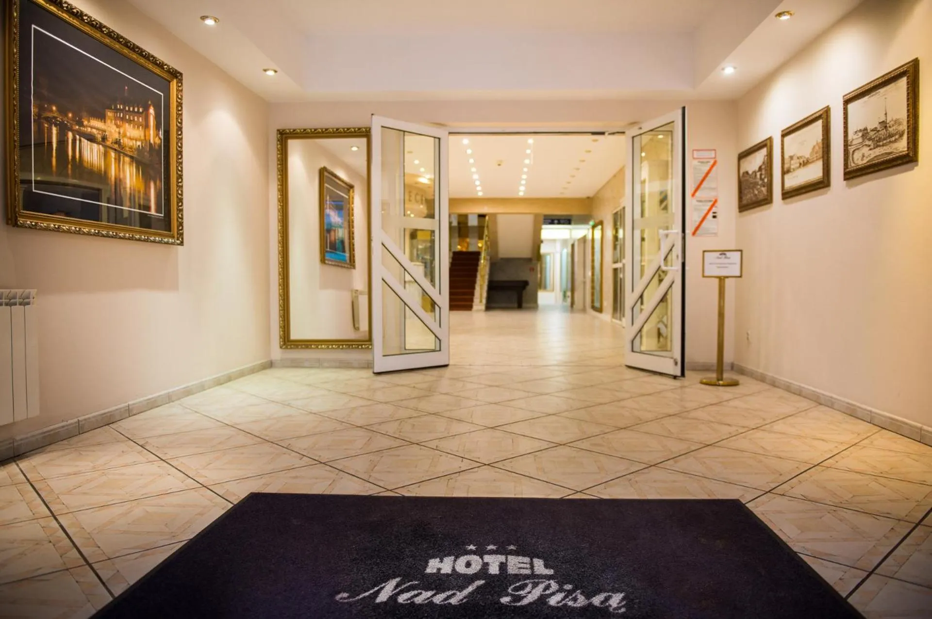 Facade/entrance in Hotel Nad Pisą
