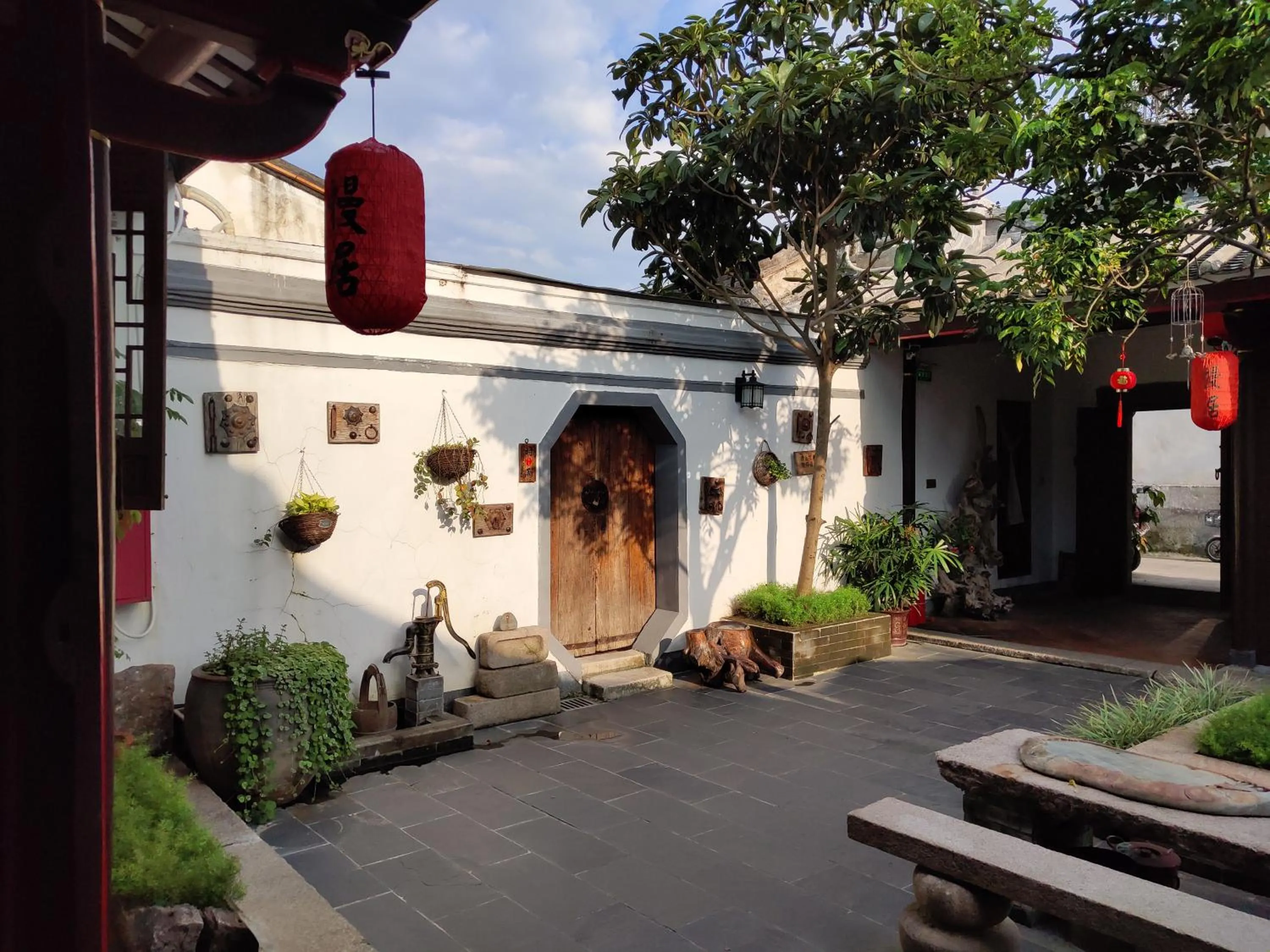 Patio in Manju Inn