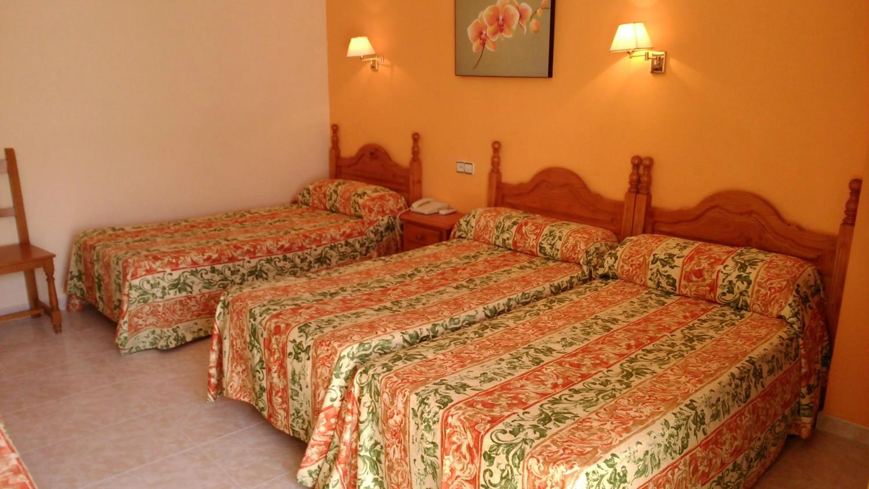 Bed in Hostal Italia