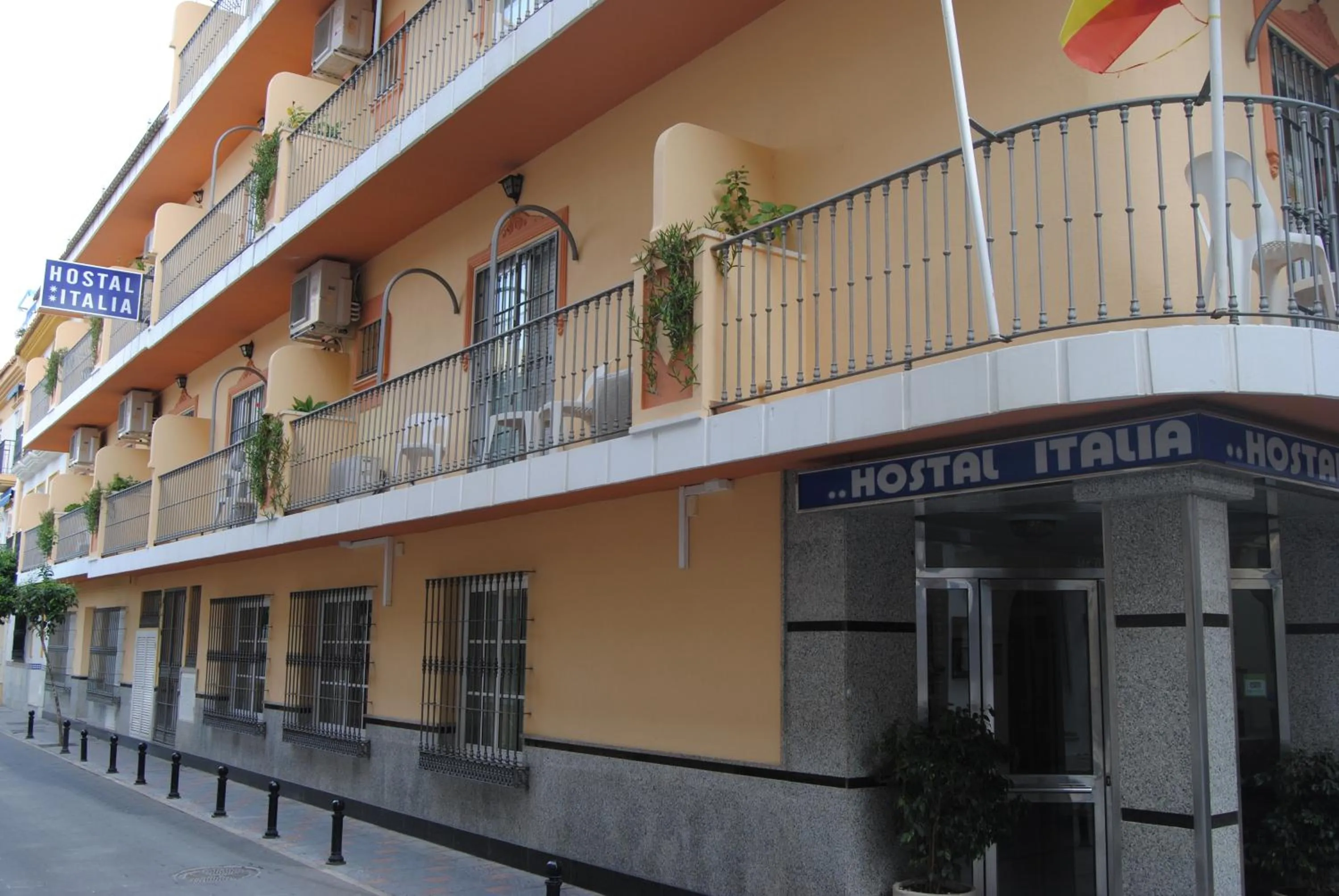 Property building in Hostal Italia