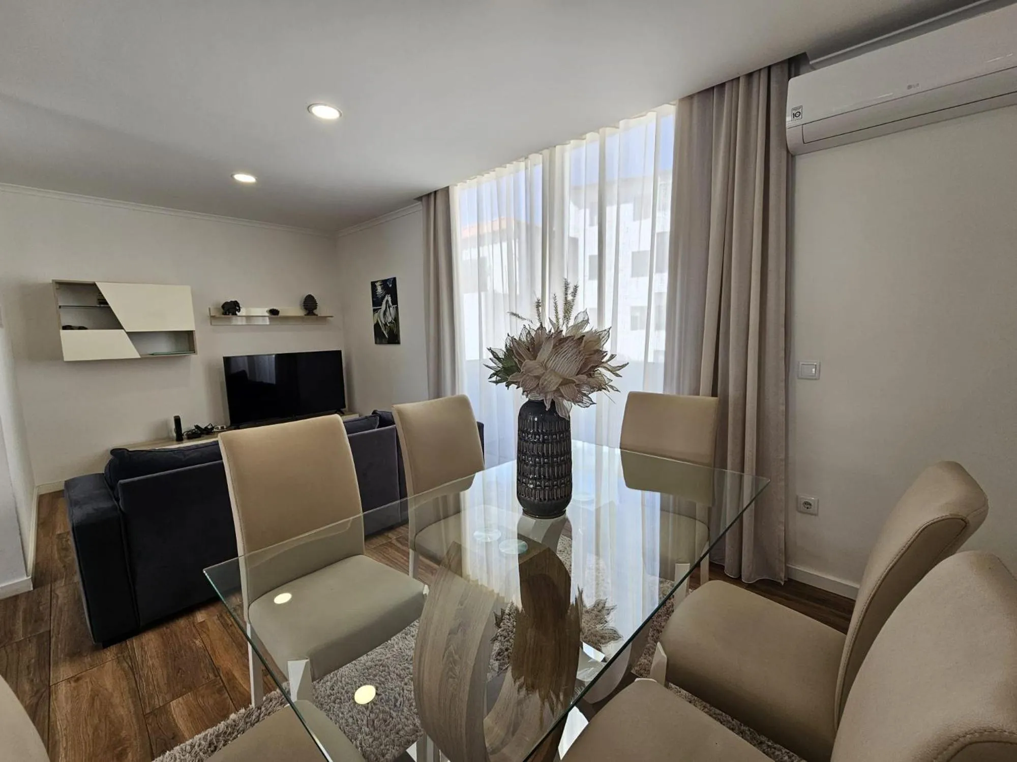 Mary Jane Apartment Funchal by Rentallido
