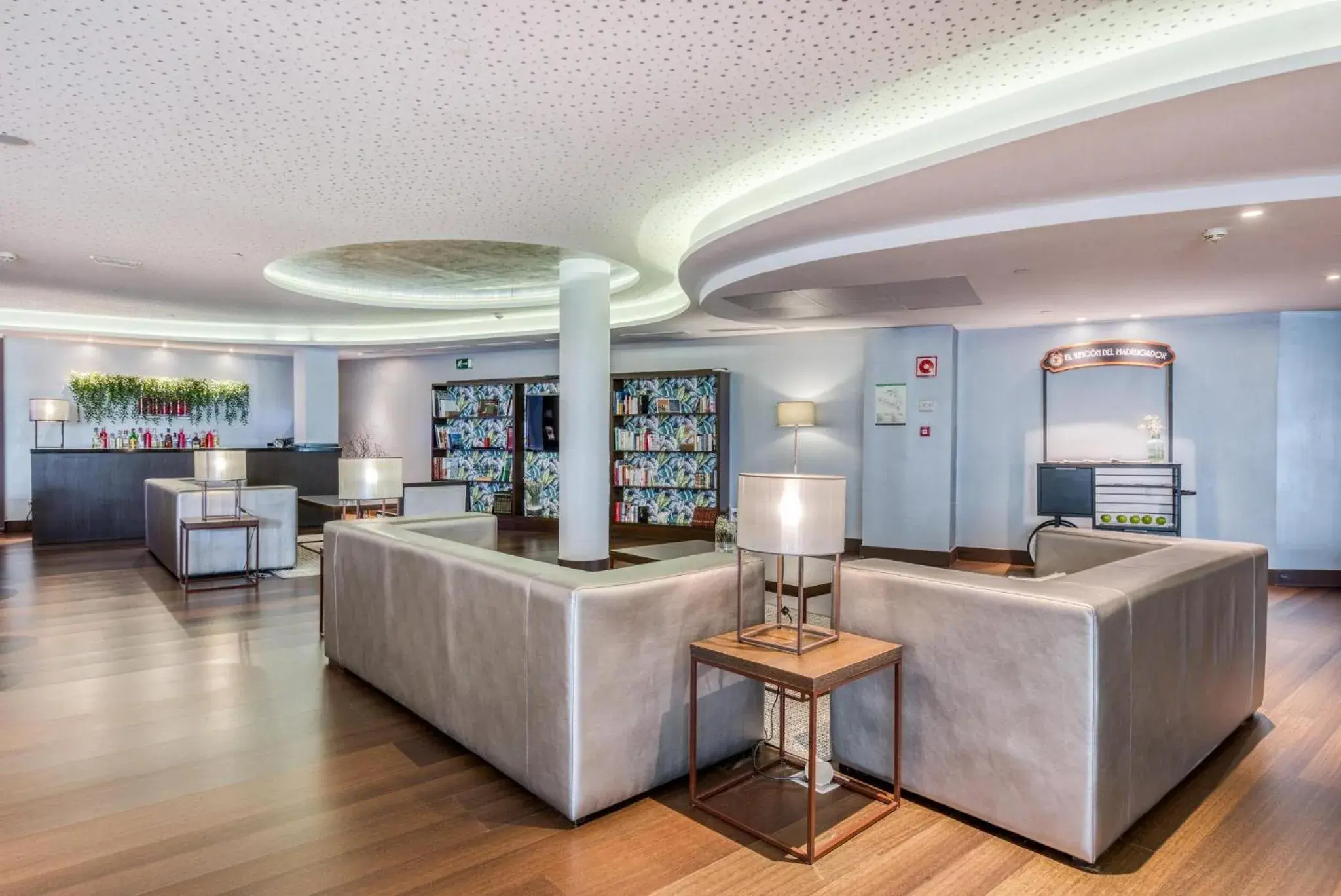 Lounge or bar in Sercotel Coliseo Lounge or bar in Sercotel Coliseo