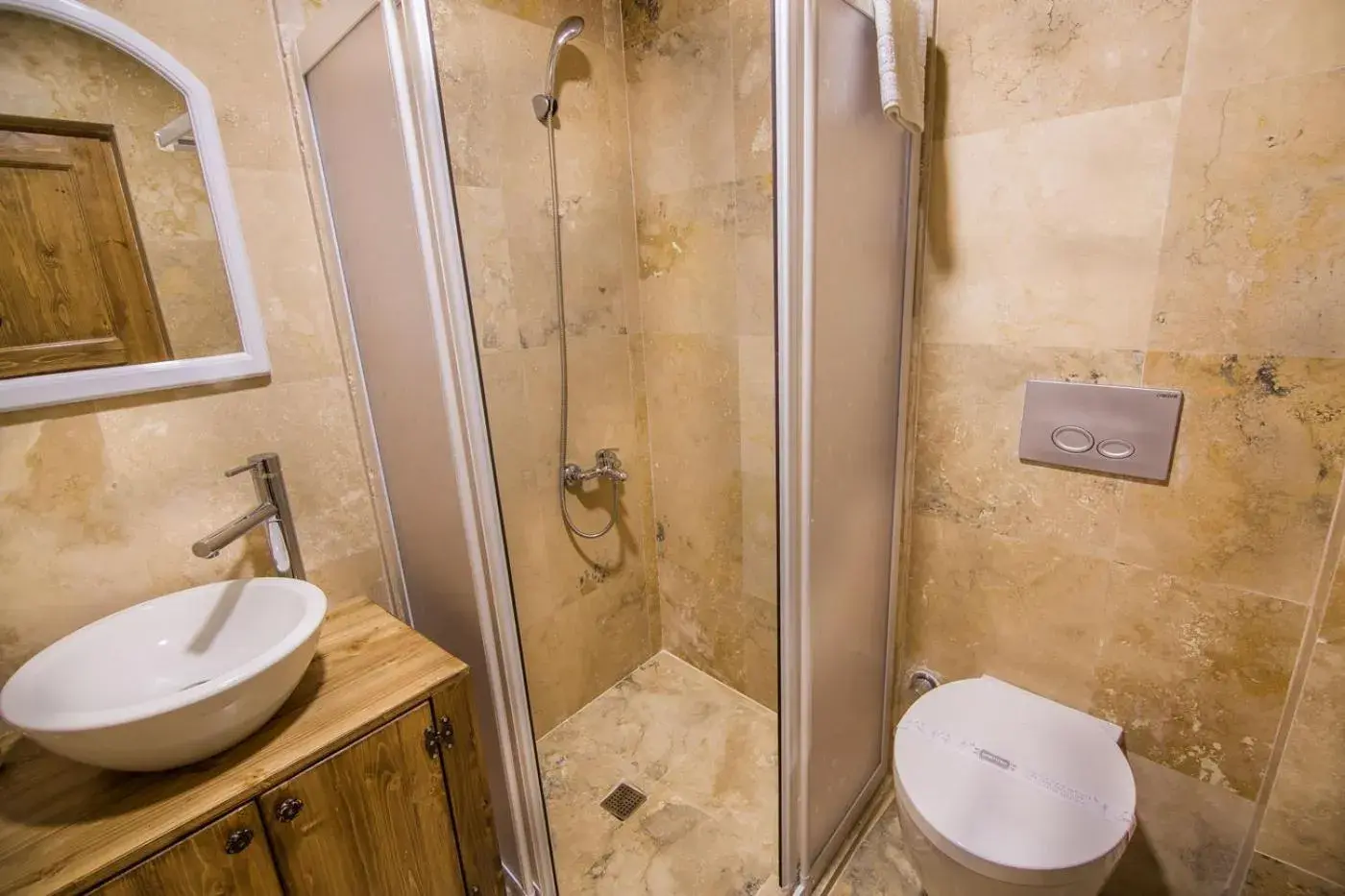 Deluxe Twin Room in Cappadocia Ozbek Stone House Deluxe Twin Room in Cappadocia Ozbek Stone House