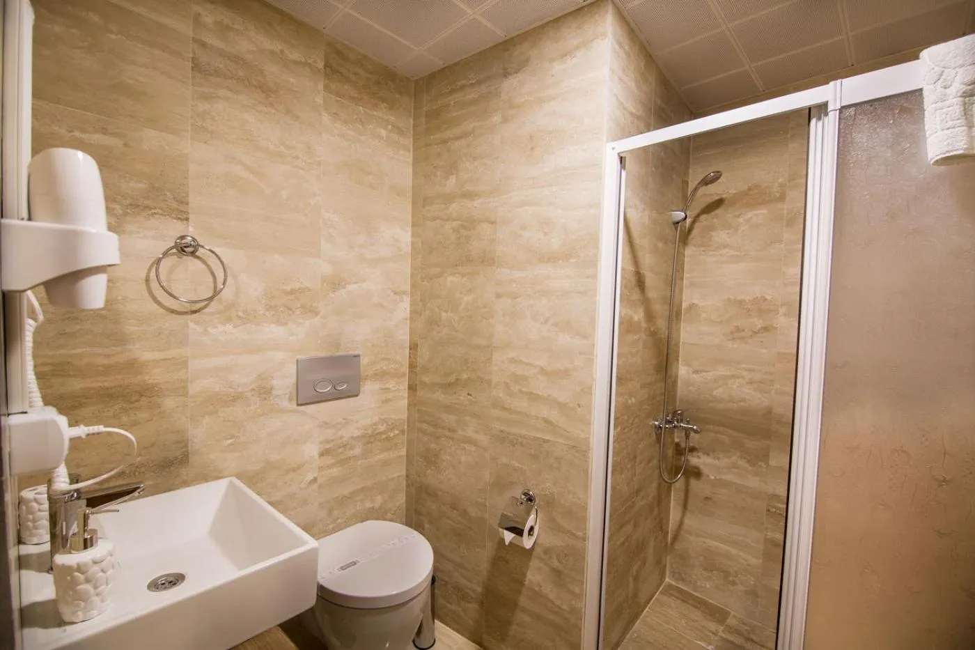 Shower in Cappadocia Ozbek Stone House