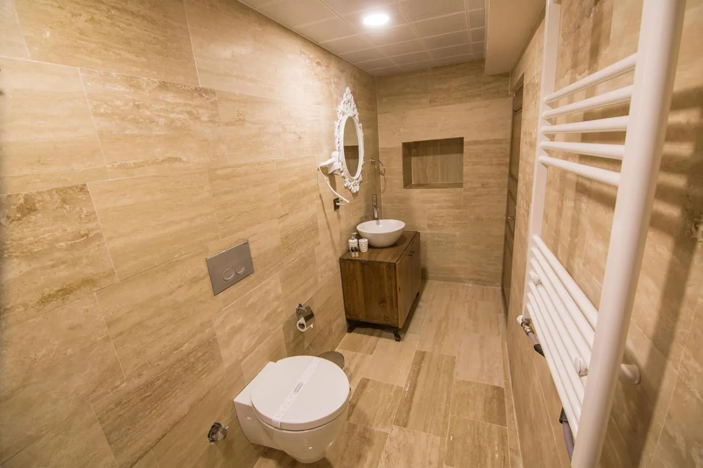 Shower in Cappadocia Ozbek Stone House