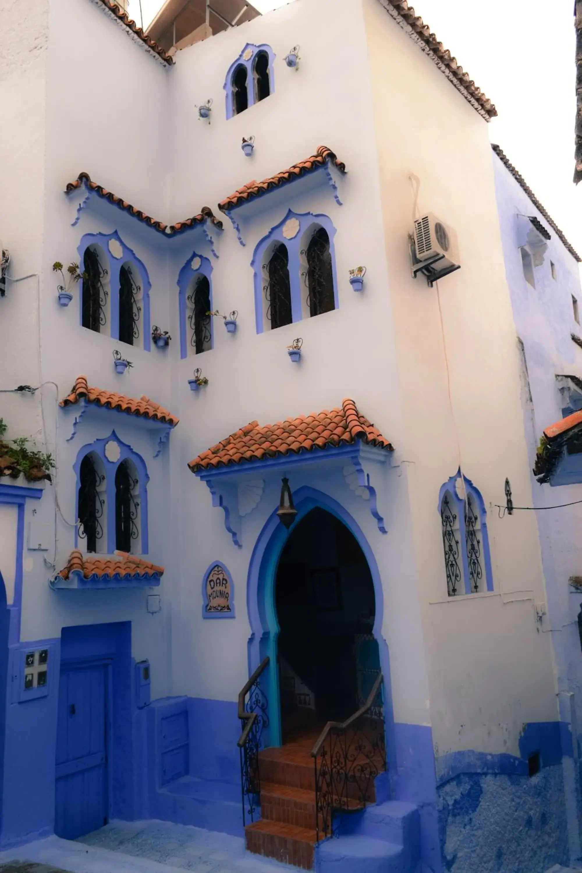 Facade/entrance in Hotel Dar Mounir Facade/entrance in Hotel Dar Mounir