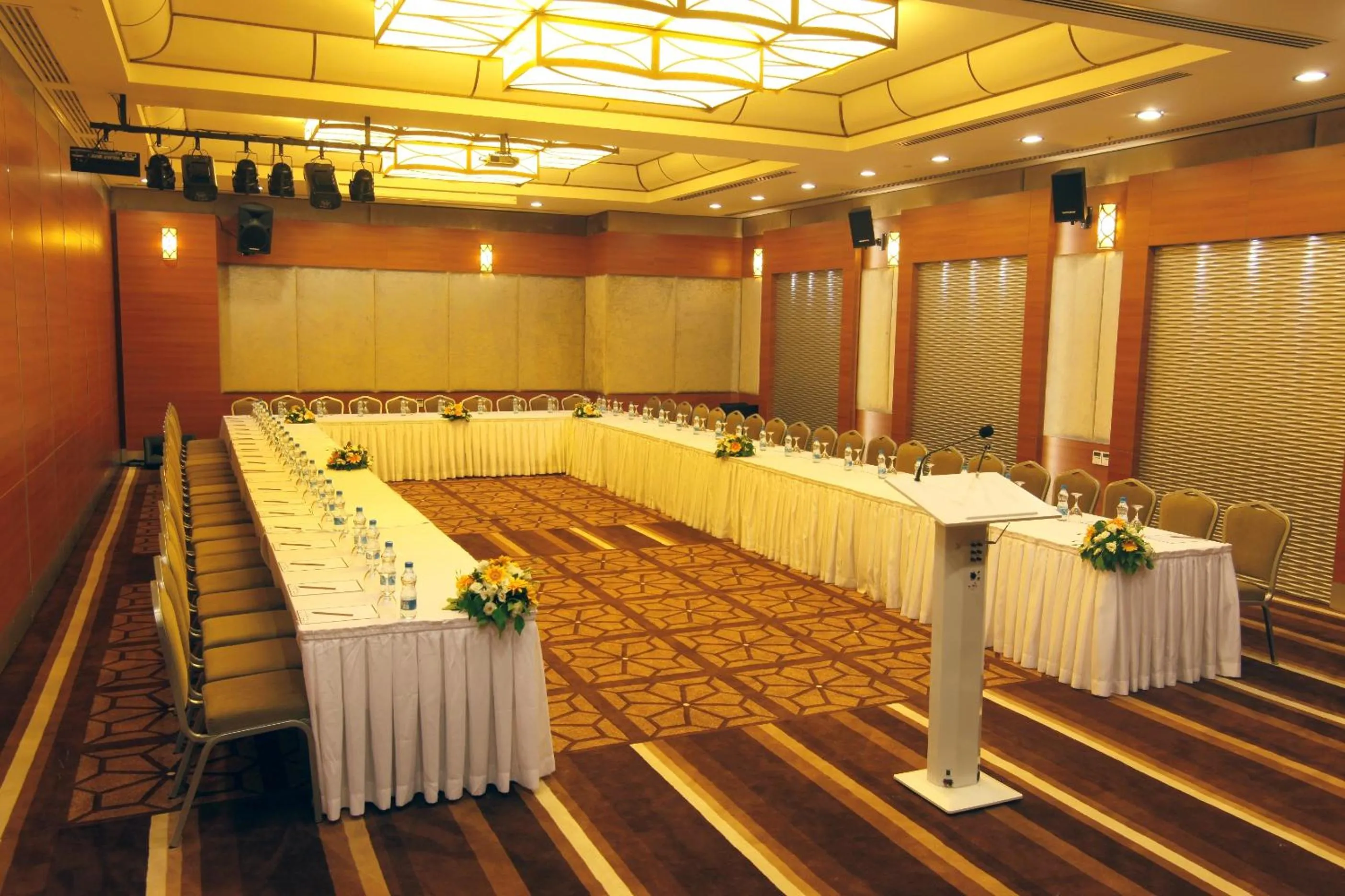 Business facilities in Notte Hotel