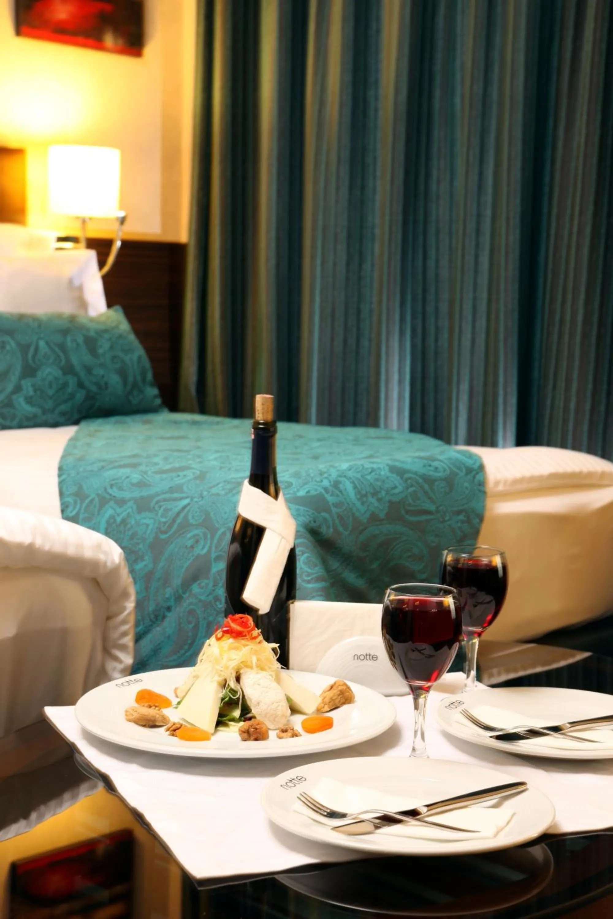 Coffee/tea facilities in Notte Hotel