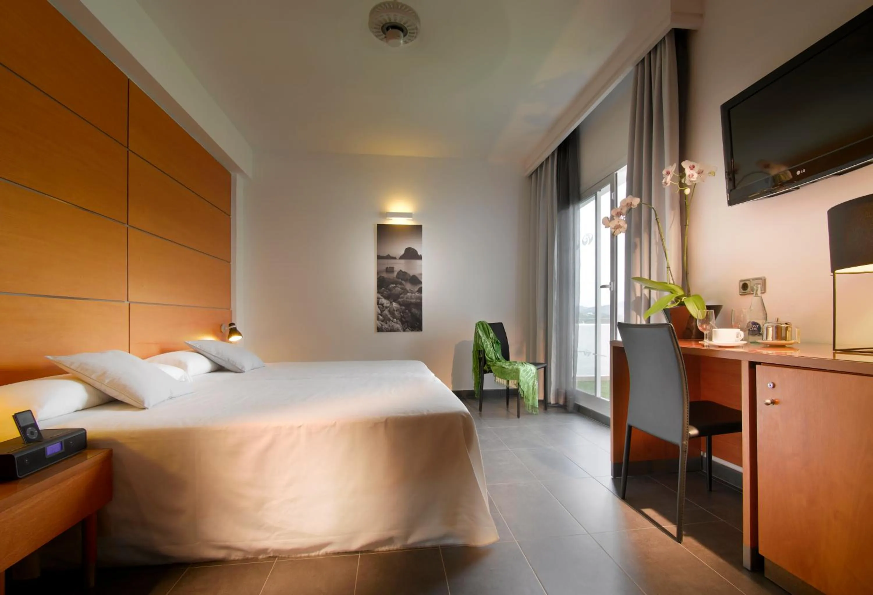 Bed in Palladium Hotel Cala Llonga - Adults Only