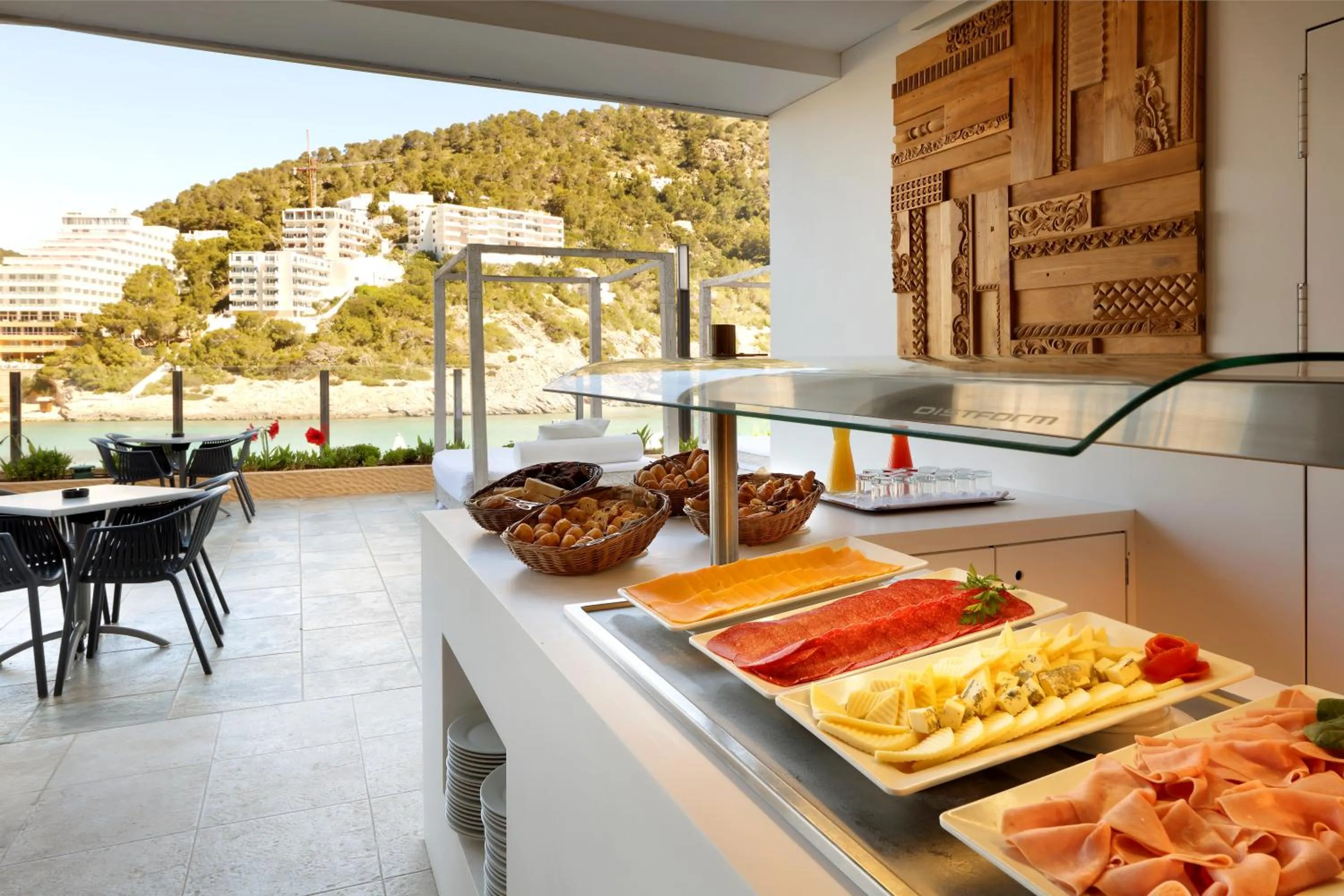 Food and drinks in Palladium Hotel Cala Llonga - Adults Only