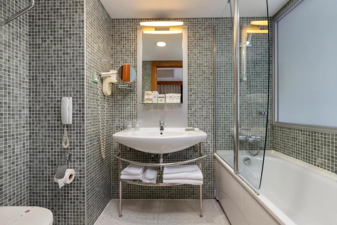 Bathroom in Limak Ambassadore Hotel Ankara