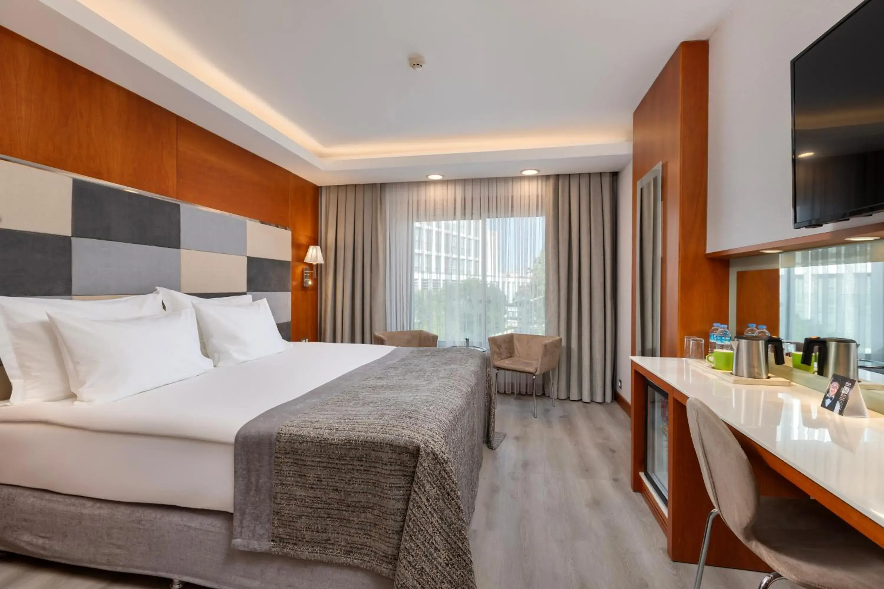 Photo of the whole room, Bed in Limak Ambassadore Hotel Ankara Photo of the whole room, Bed in Limak Ambassadore Hotel Ankara