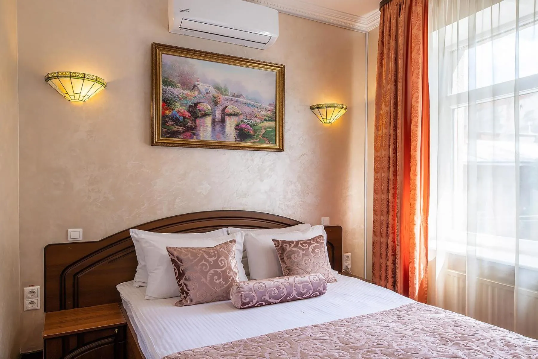 Bed in Edem Hotel Lviv