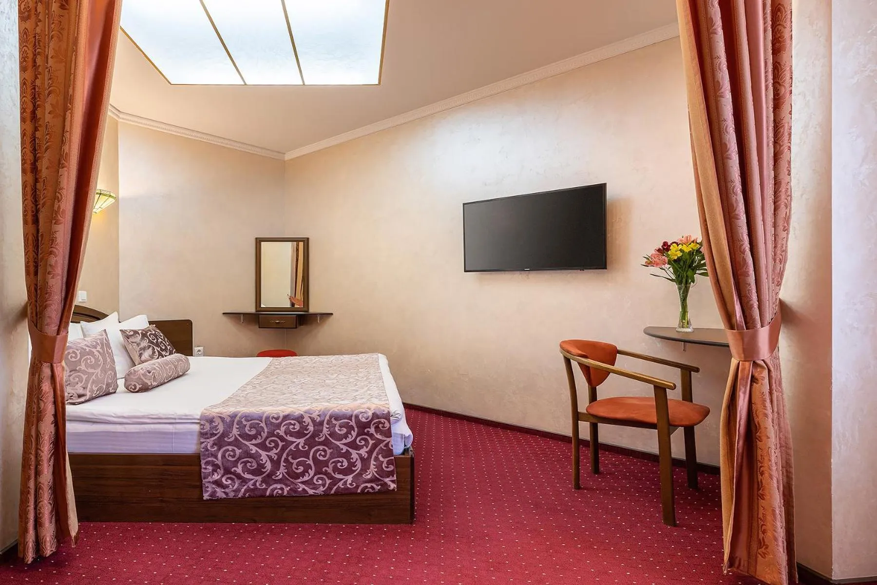 Bed in Edem Hotel Lviv