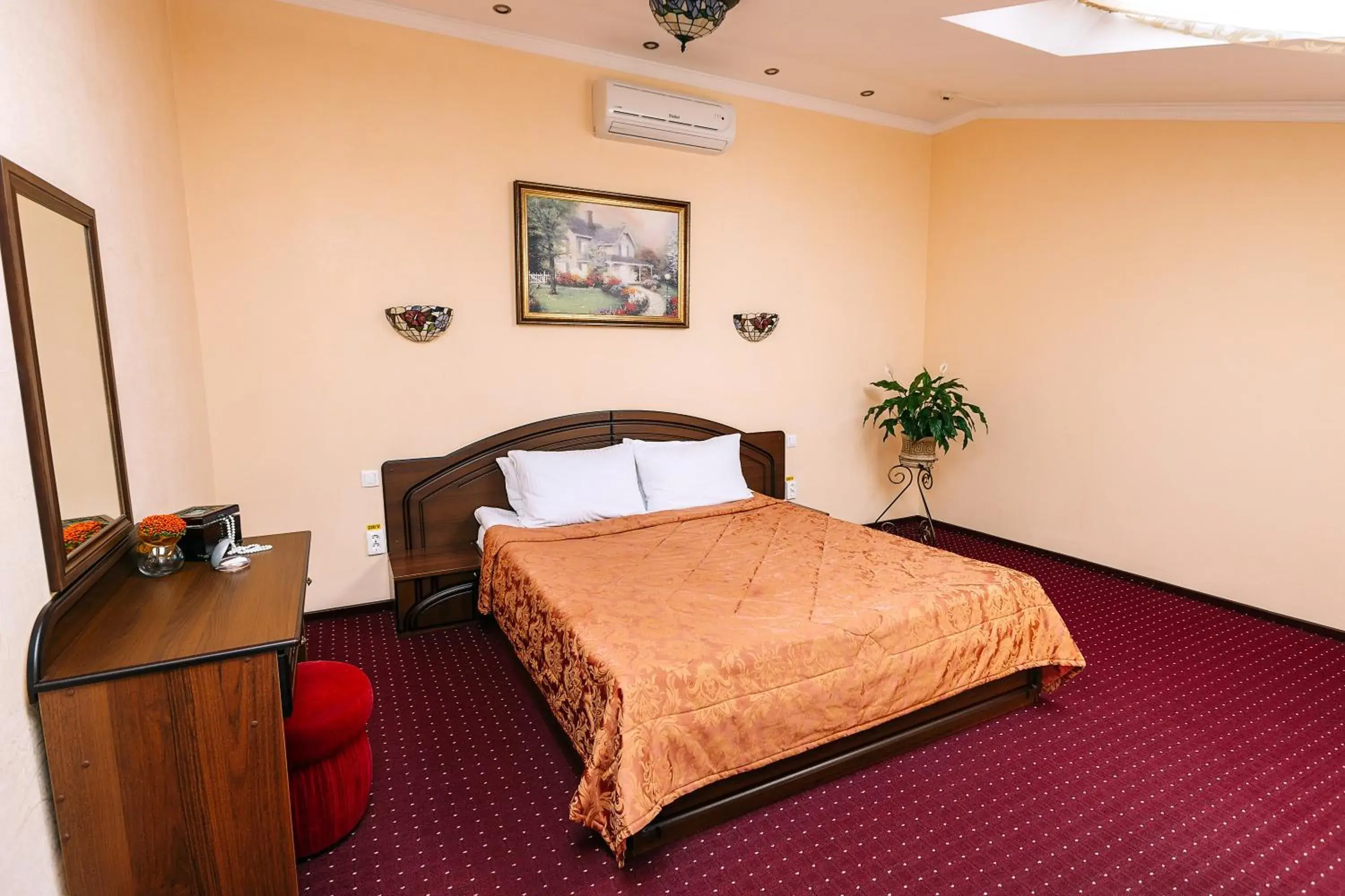 Suite in Edem Hotel Lviv Suite in Edem Hotel Lviv