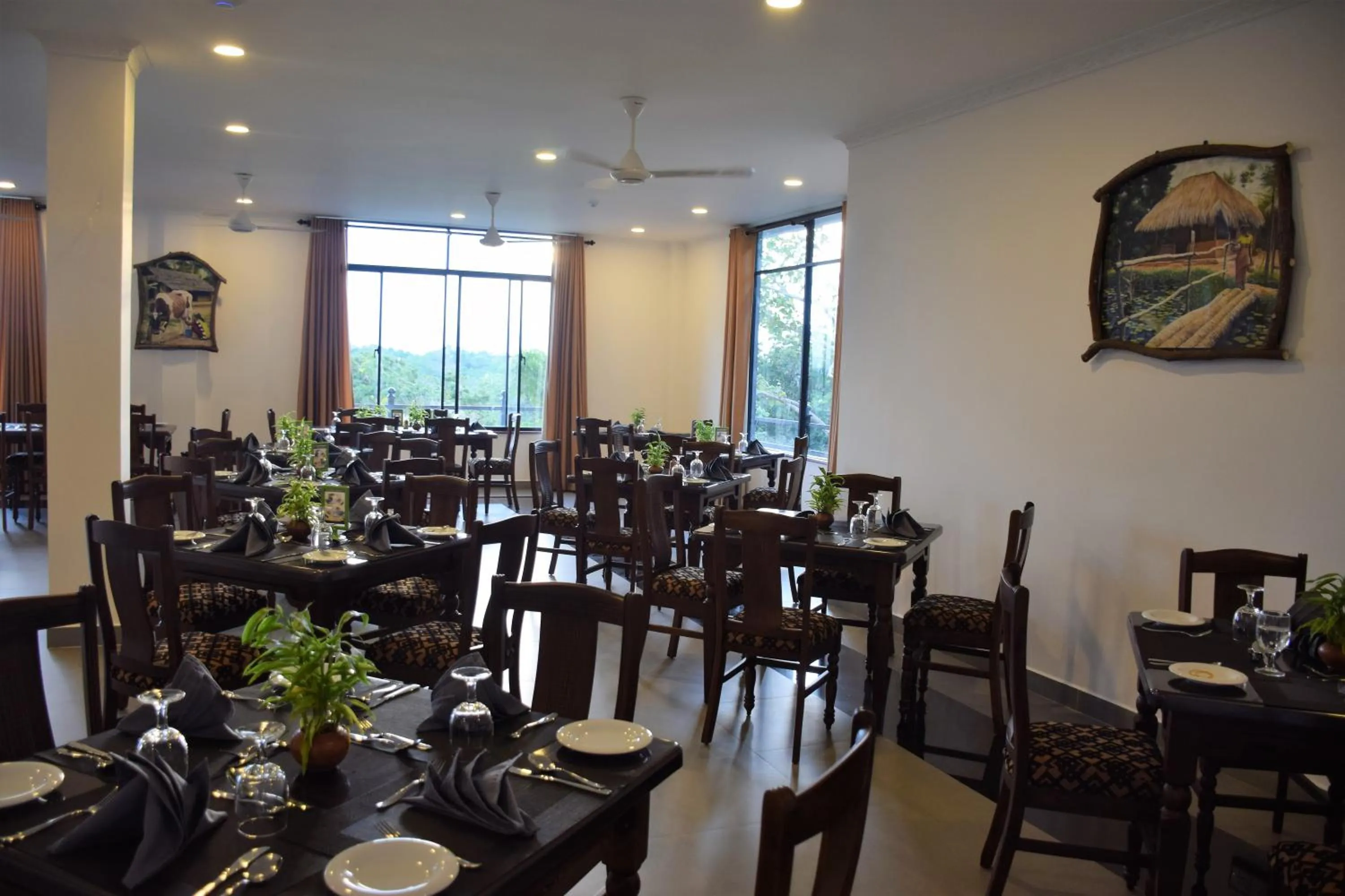 Restaurant/places to eat in Centauria Wild Resort