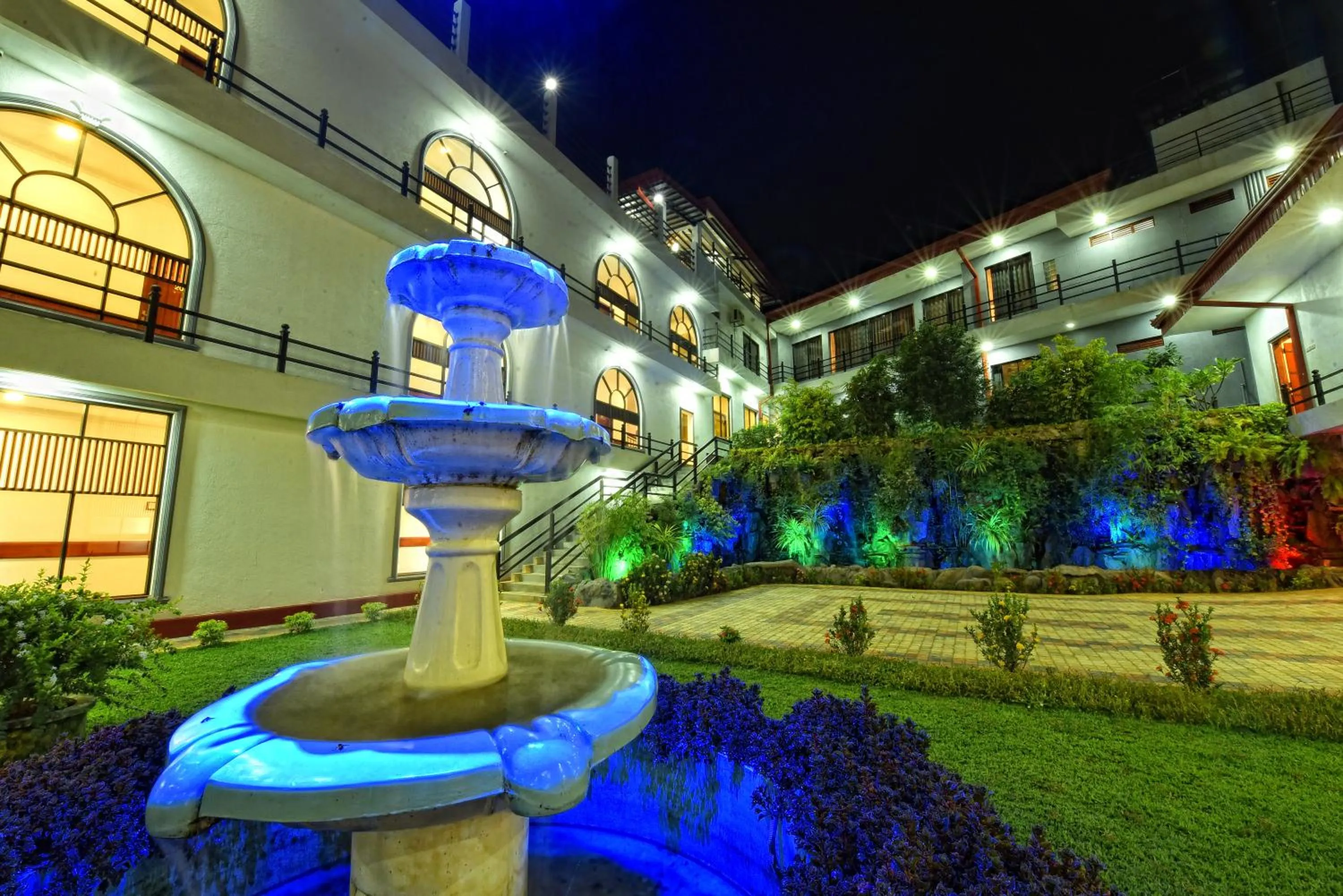 Night in Centauria Wild Resort