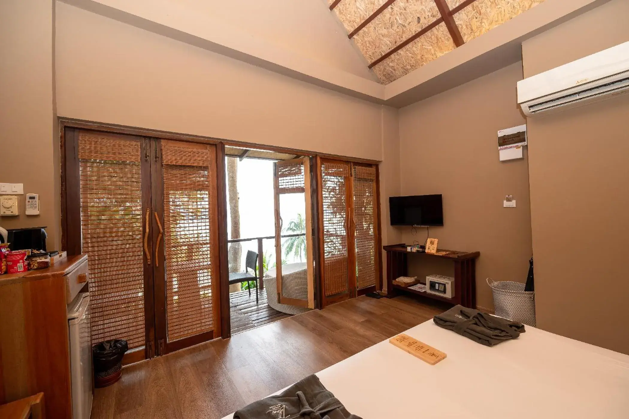 Bed in Tolani Resort Koh Kood Bed in Tolani Resort Koh Kood