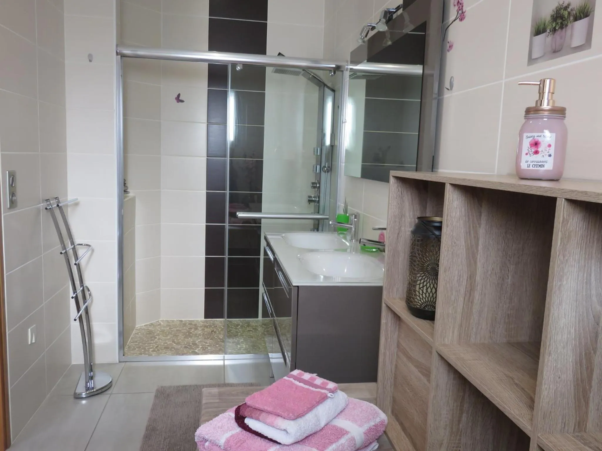 Shower in Les Clos De La Vigne