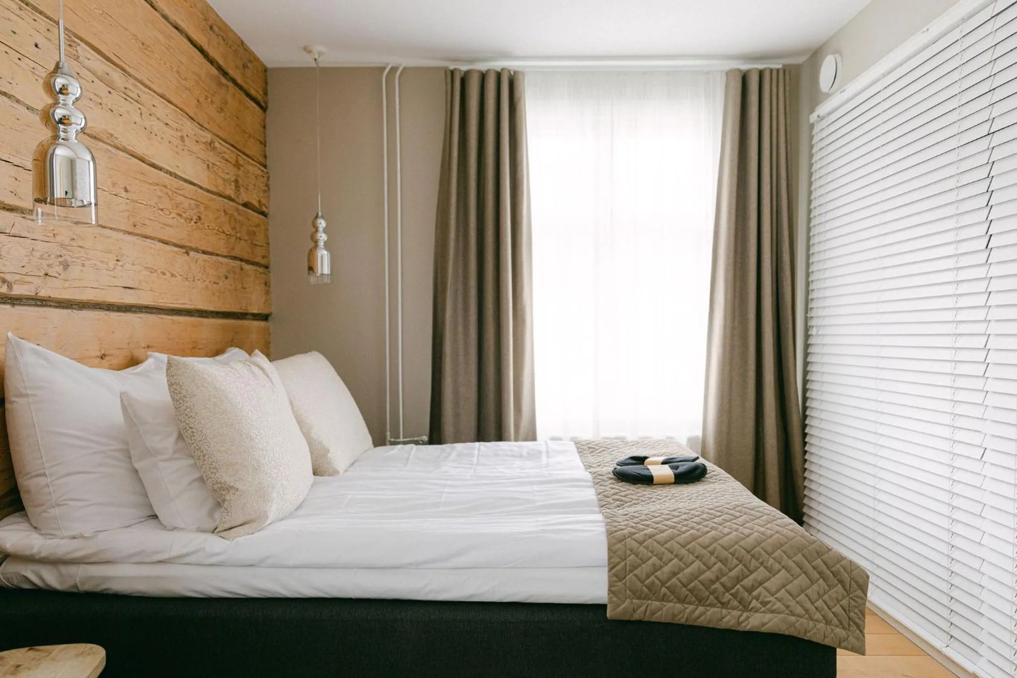 Bed in Lillan Hotel & Kök