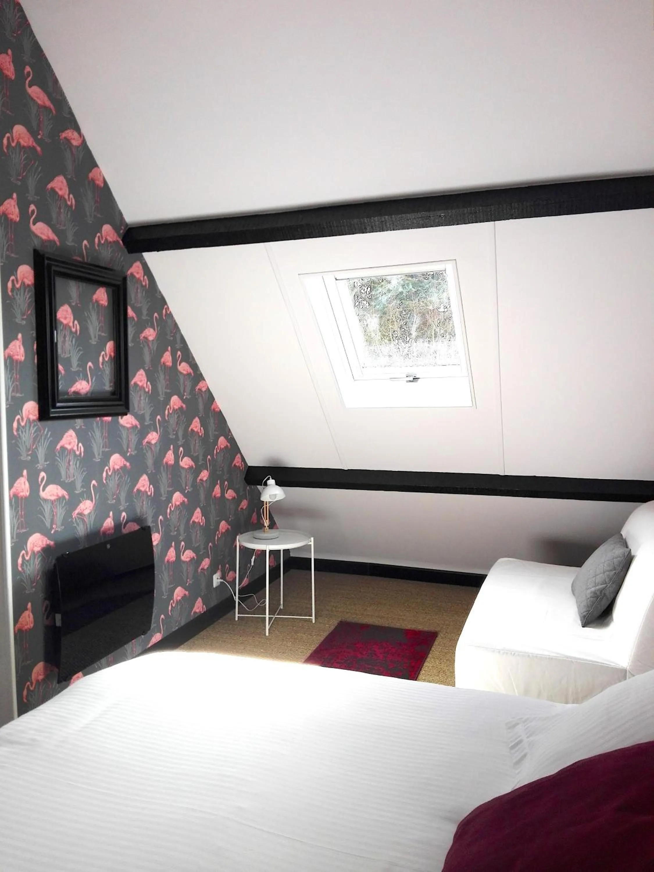 Seating area, Bed in Mont B&B