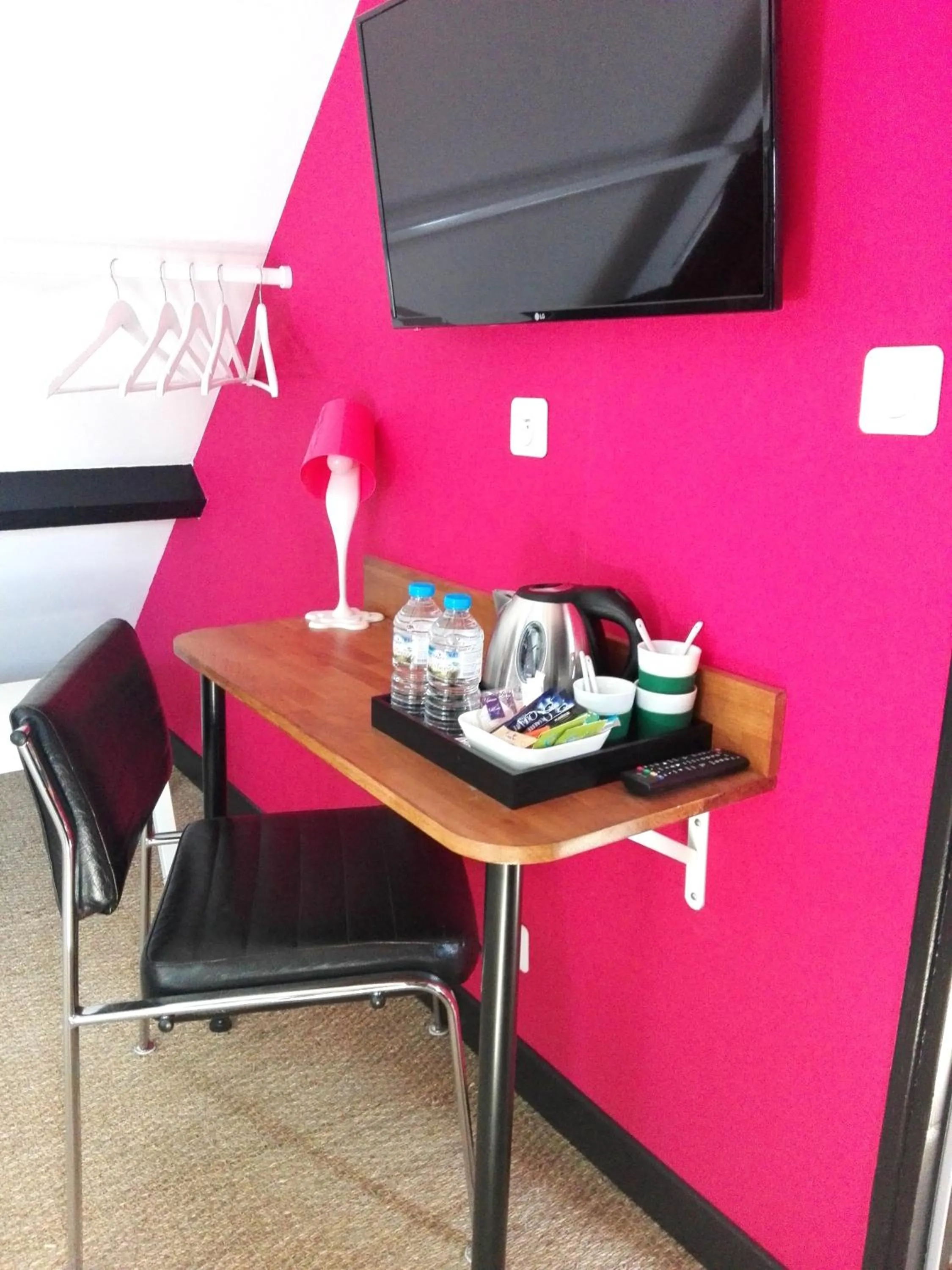 Coffee/tea facilities in Mont B&B