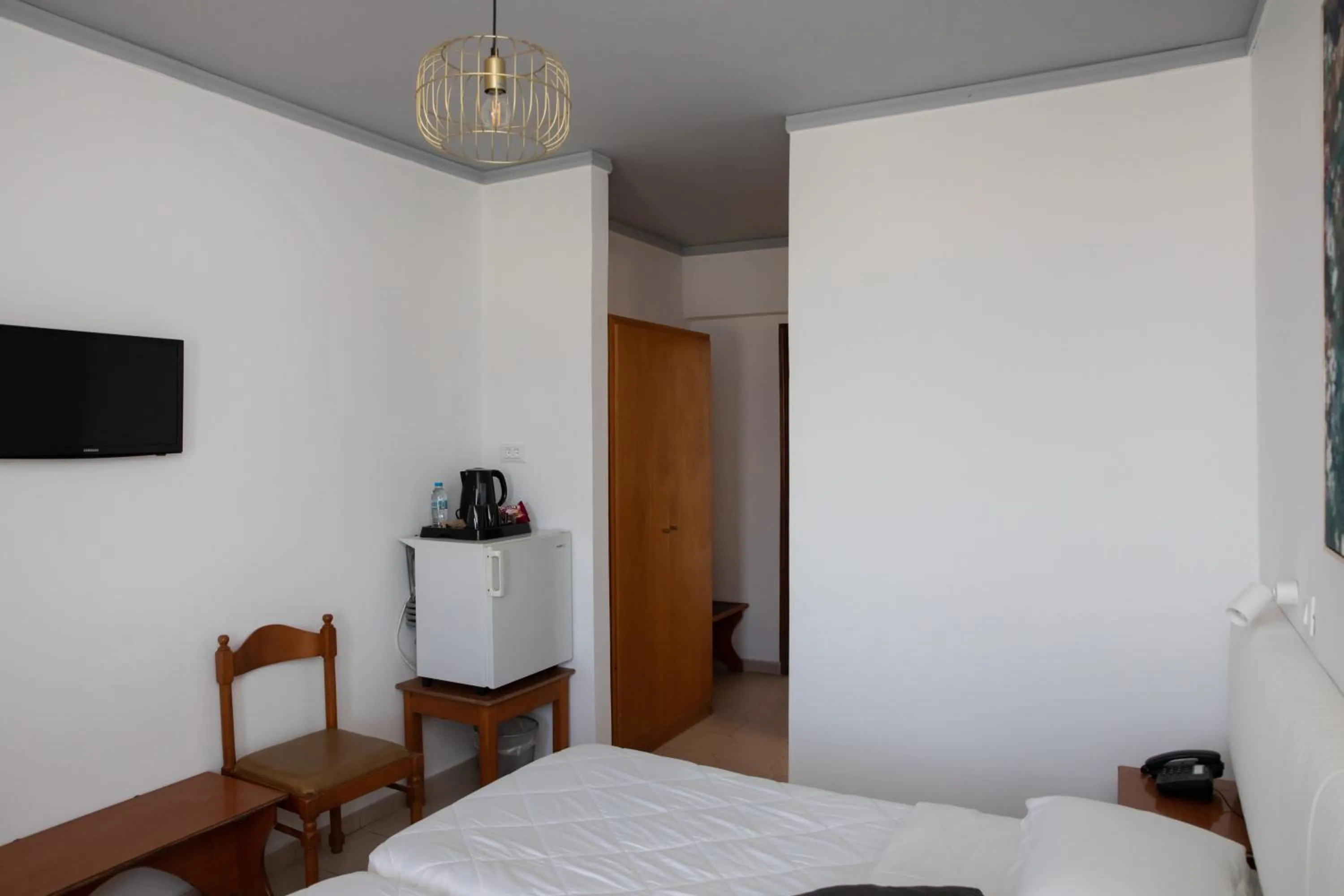 Coffee/tea facilities, Bed in Sea Breeze Hotel