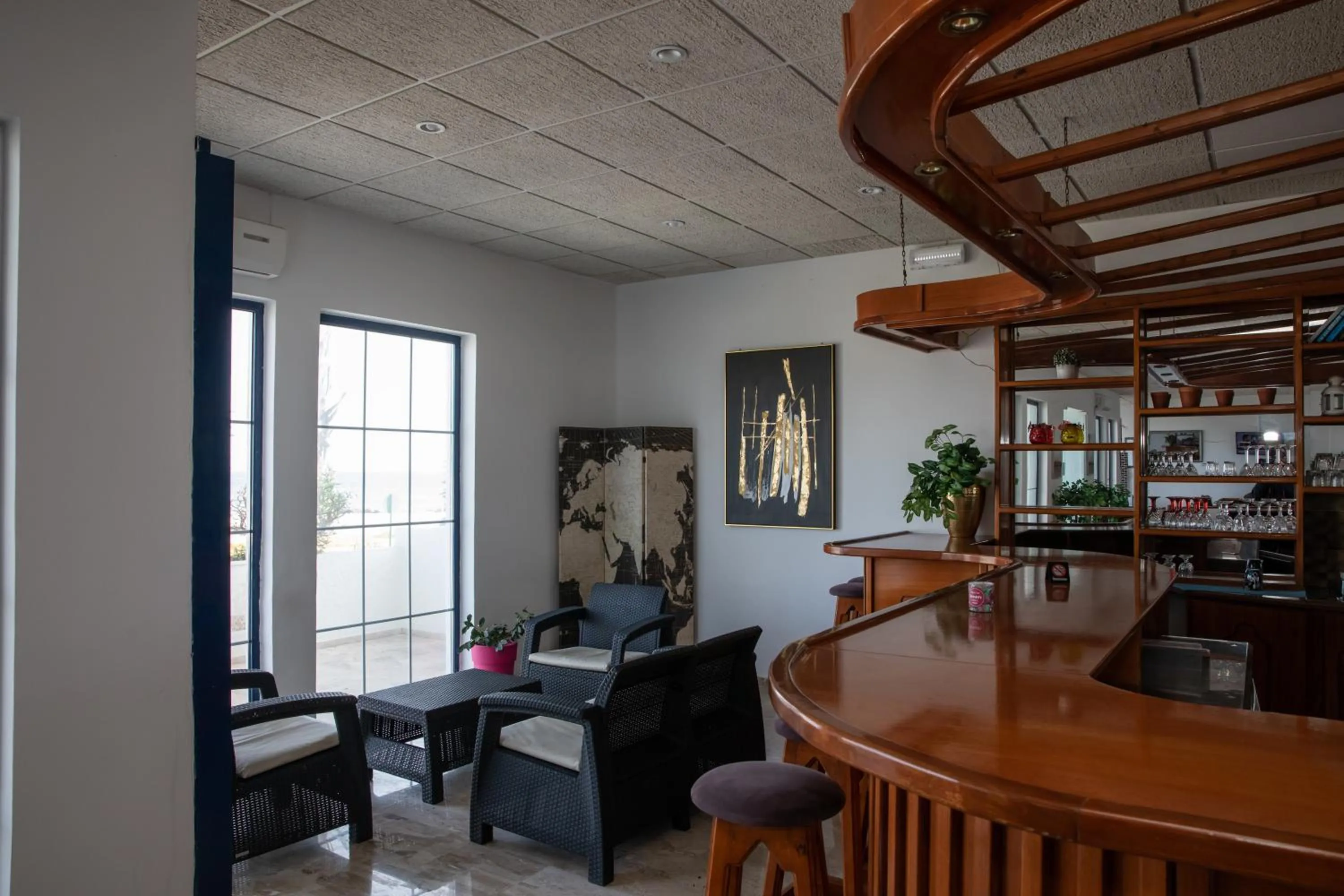 Living room in Sea Breeze Hotel