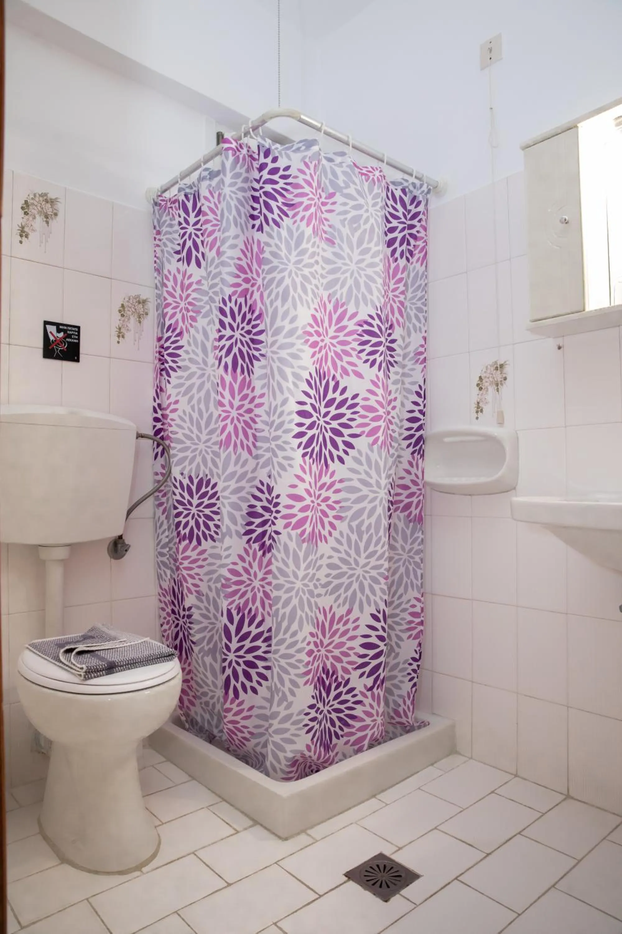 Shower in Sea Breeze Hotel