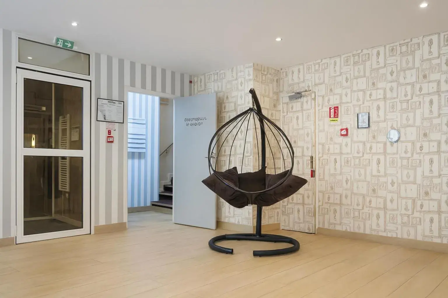 Lobby or reception in Hotel Arc Paris Porte d'Orléans Lobby or reception in Hotel Arc Paris Porte d'Orléans