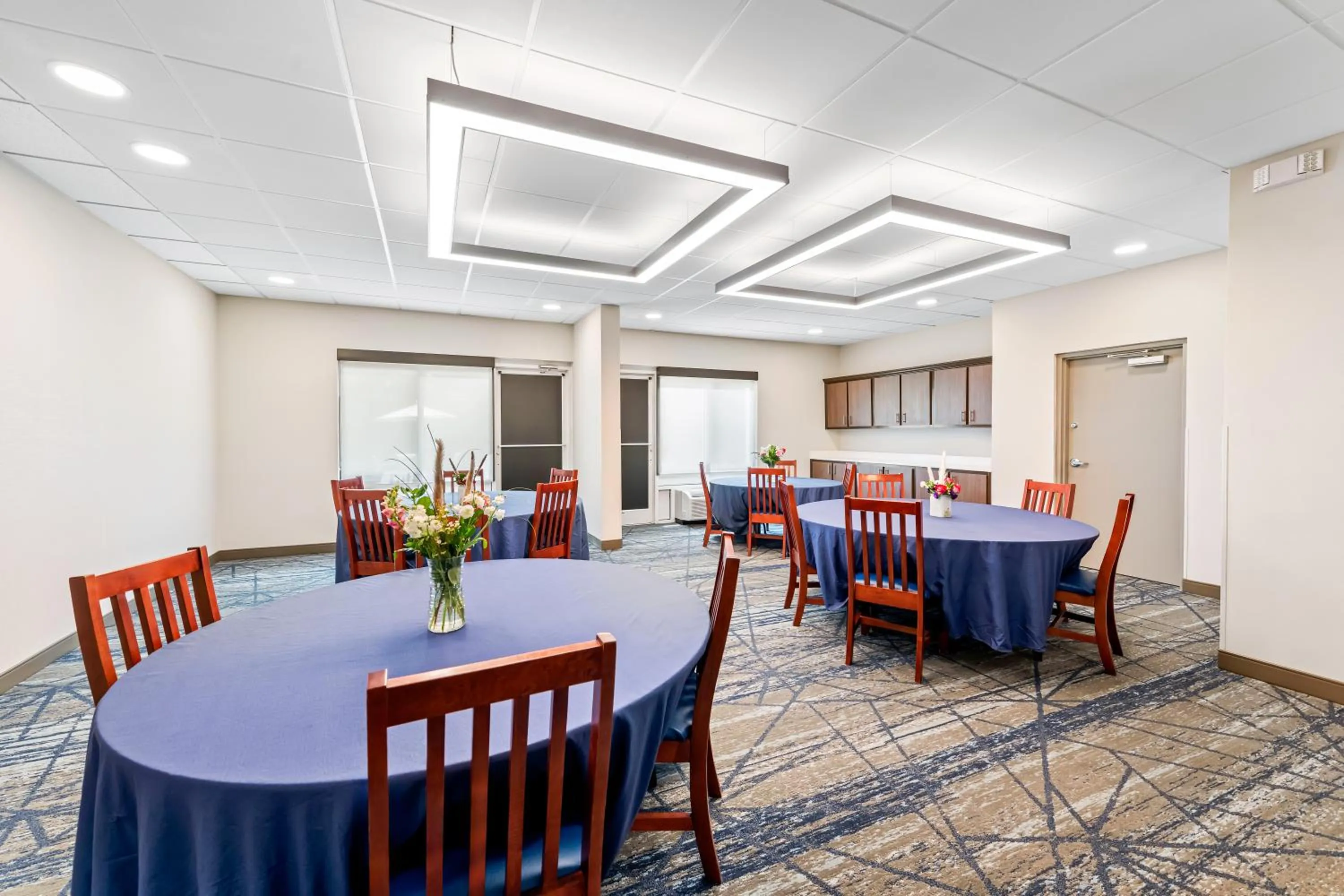 Meeting/conference room in Holiday Inn Express & Suites Sylva / Dillsboro by IHG