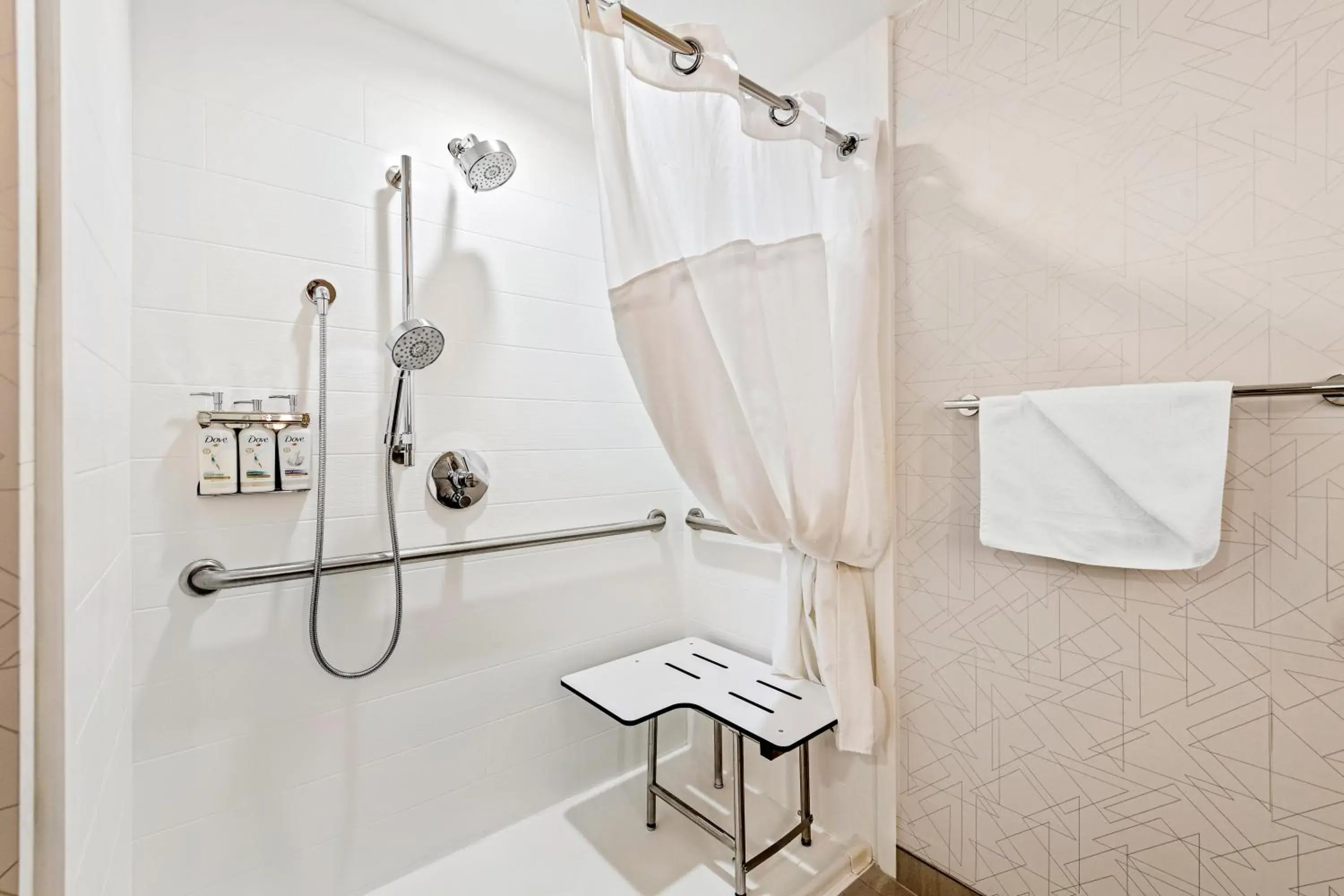 Bathroom in Holiday Inn Express & Suites Sylva / Dillsboro by IHG Bathroom in Holiday Inn Express & Suites Sylva / Dillsboro by IHG