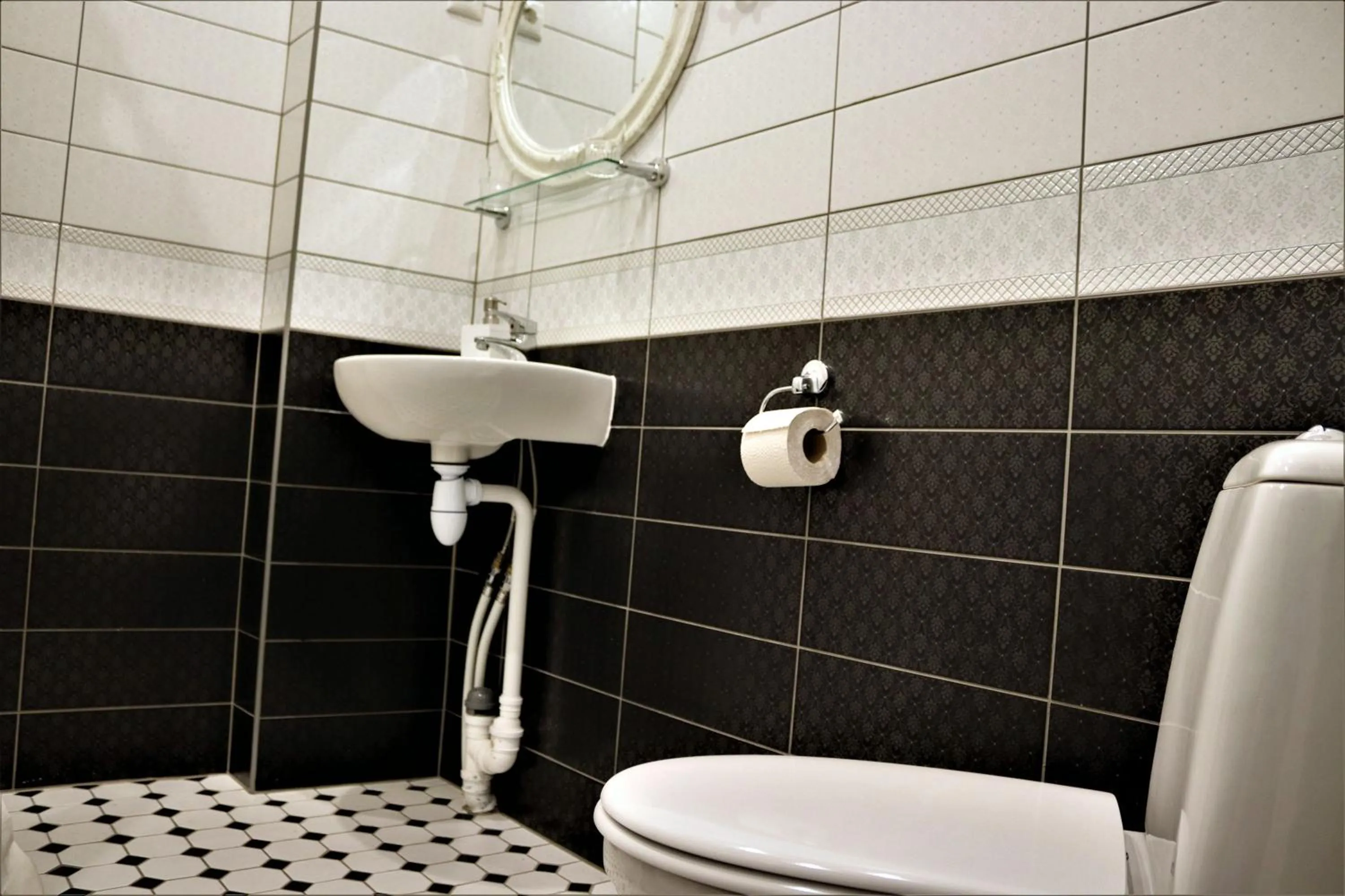 Shower in Hostel Lõuna