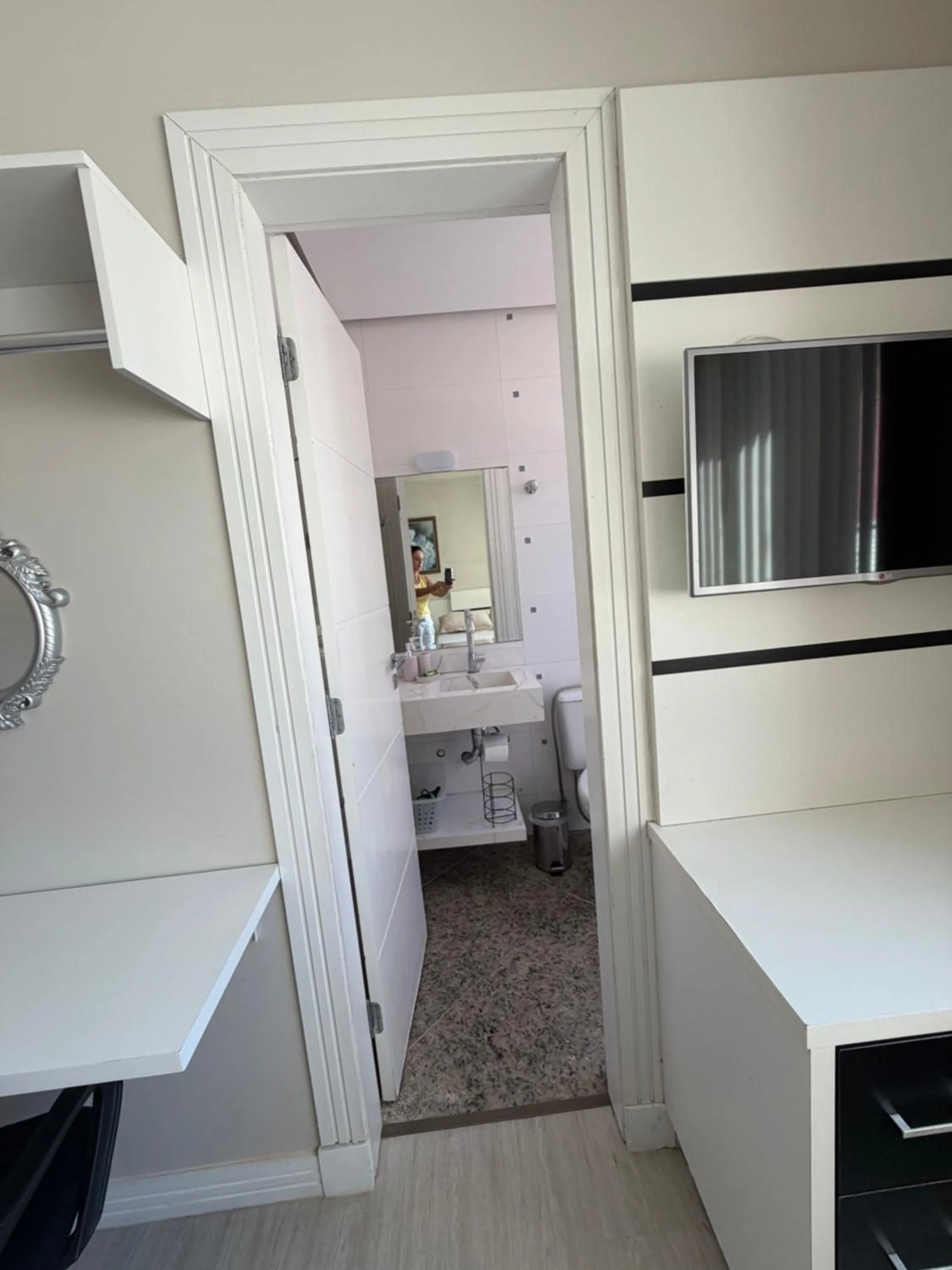 4 ILHAS, 2 SUITES, 2 GARAGENS