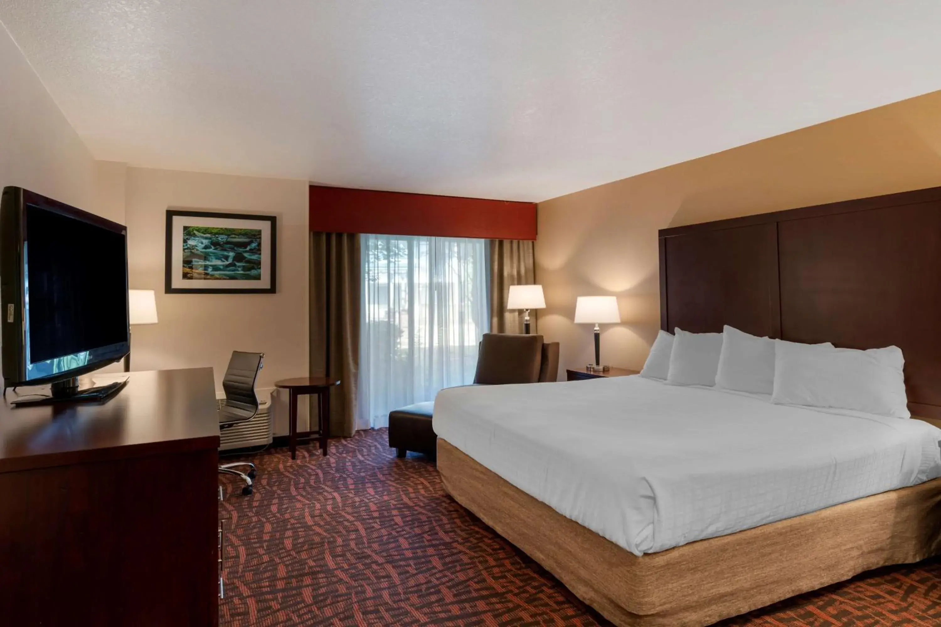 King Room with Poolside - Non-Smoking in Best Western Pony Soldier King Room with Poolside - Non-Smoking in Best Western Pony Soldier