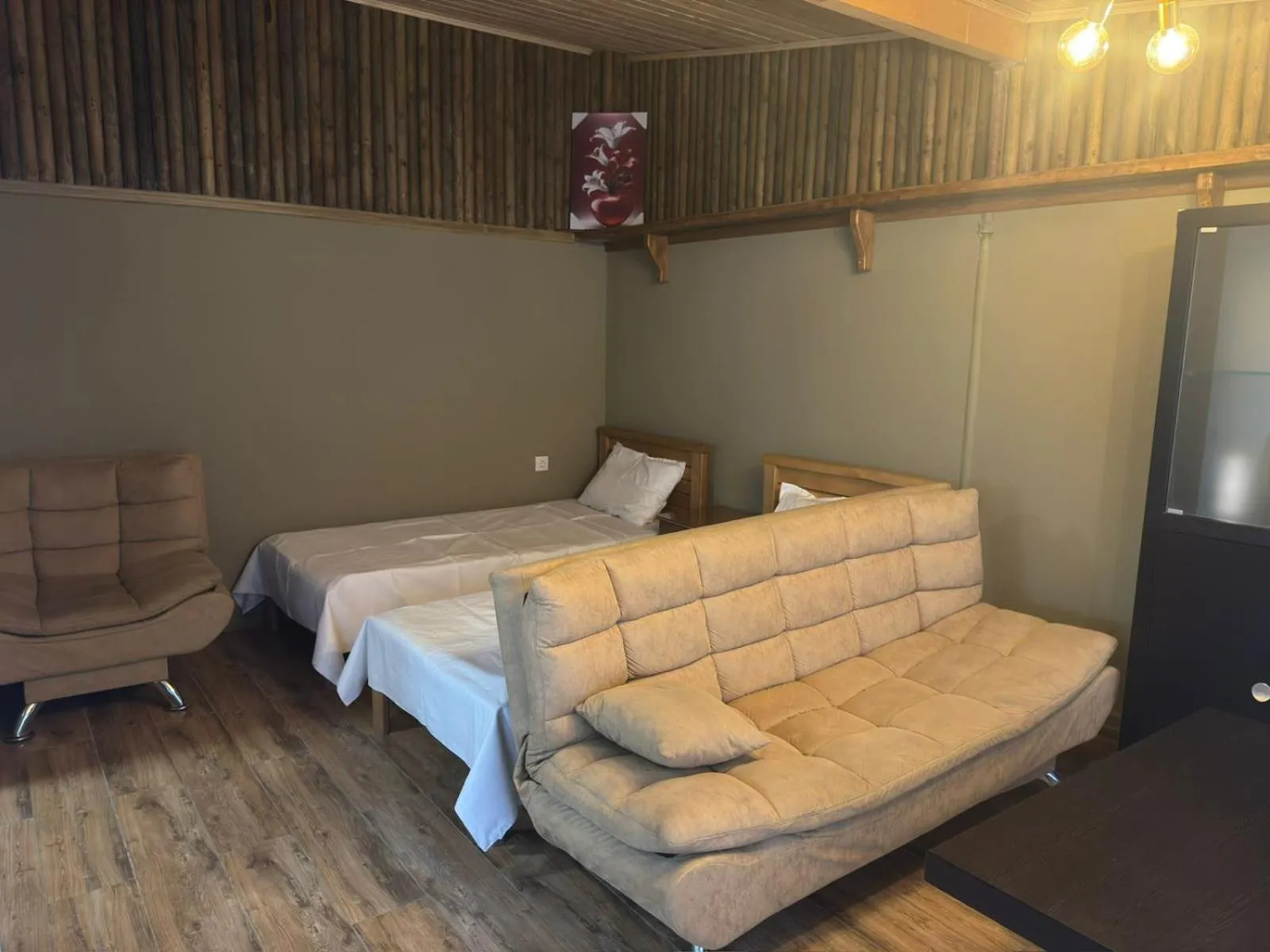 Bed in Safari House Tbilisi Wine & Family Hotel