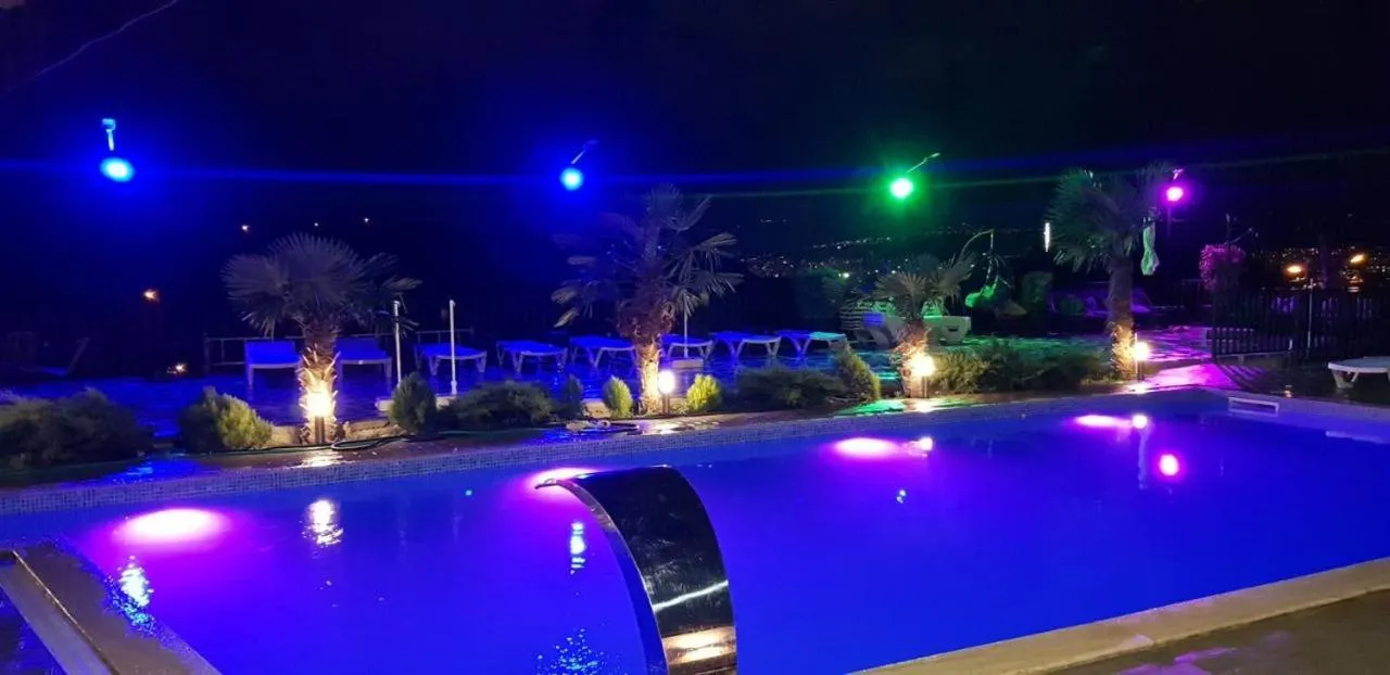 Safari House Tbilisi Wine & Family Hotel