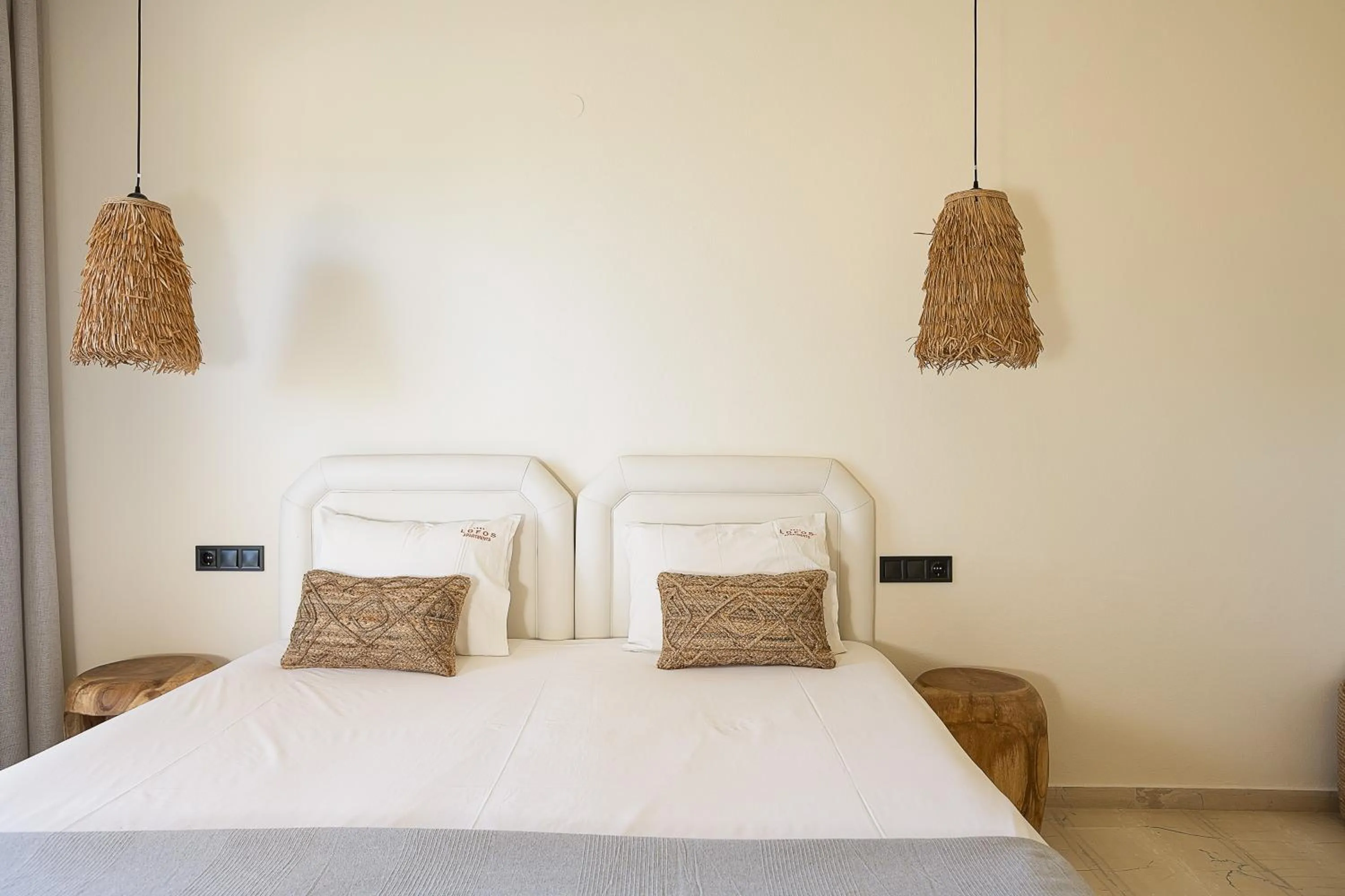 Bed in Lofos Panorama Apartments