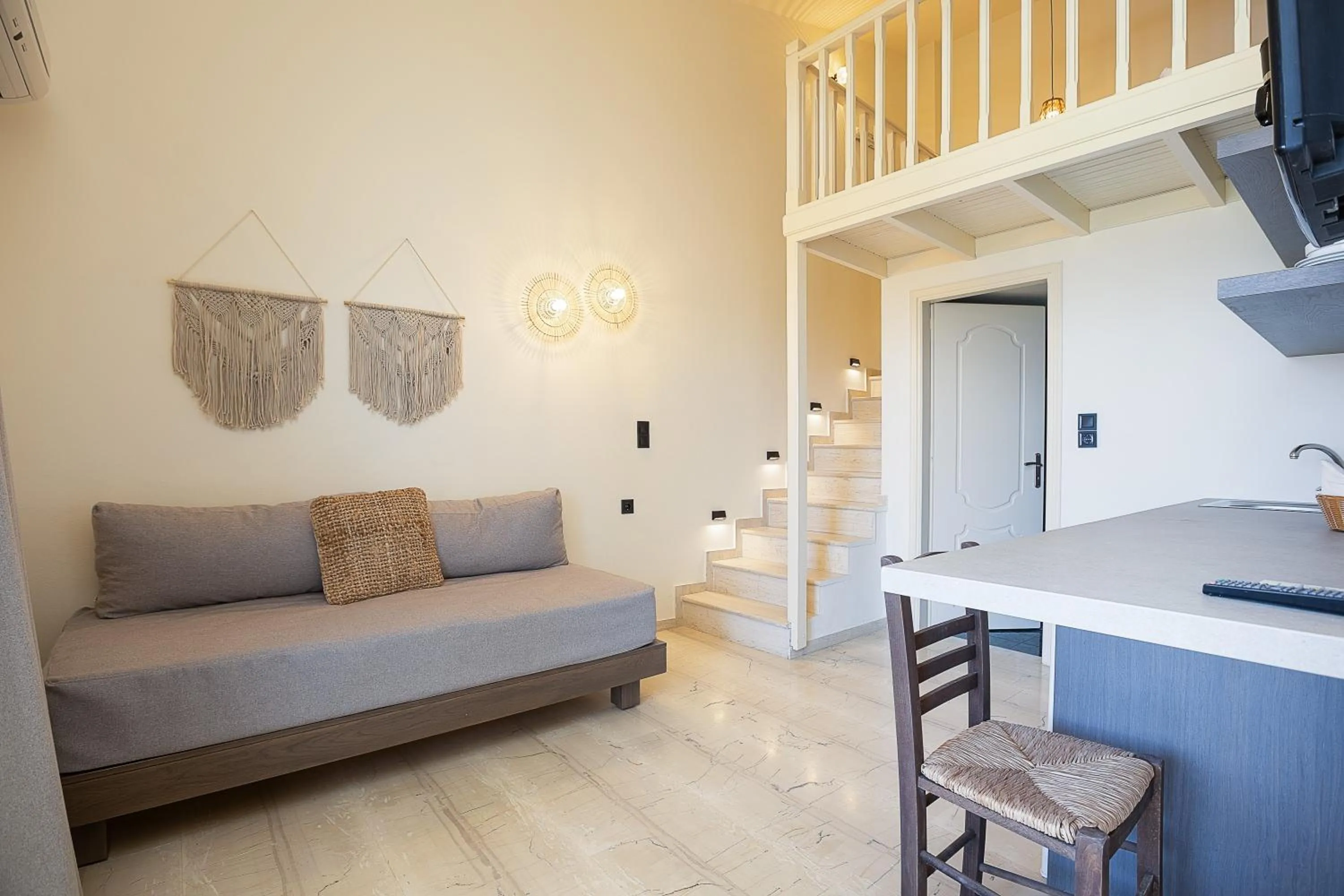 Bed in Lofos Panorama Apartments