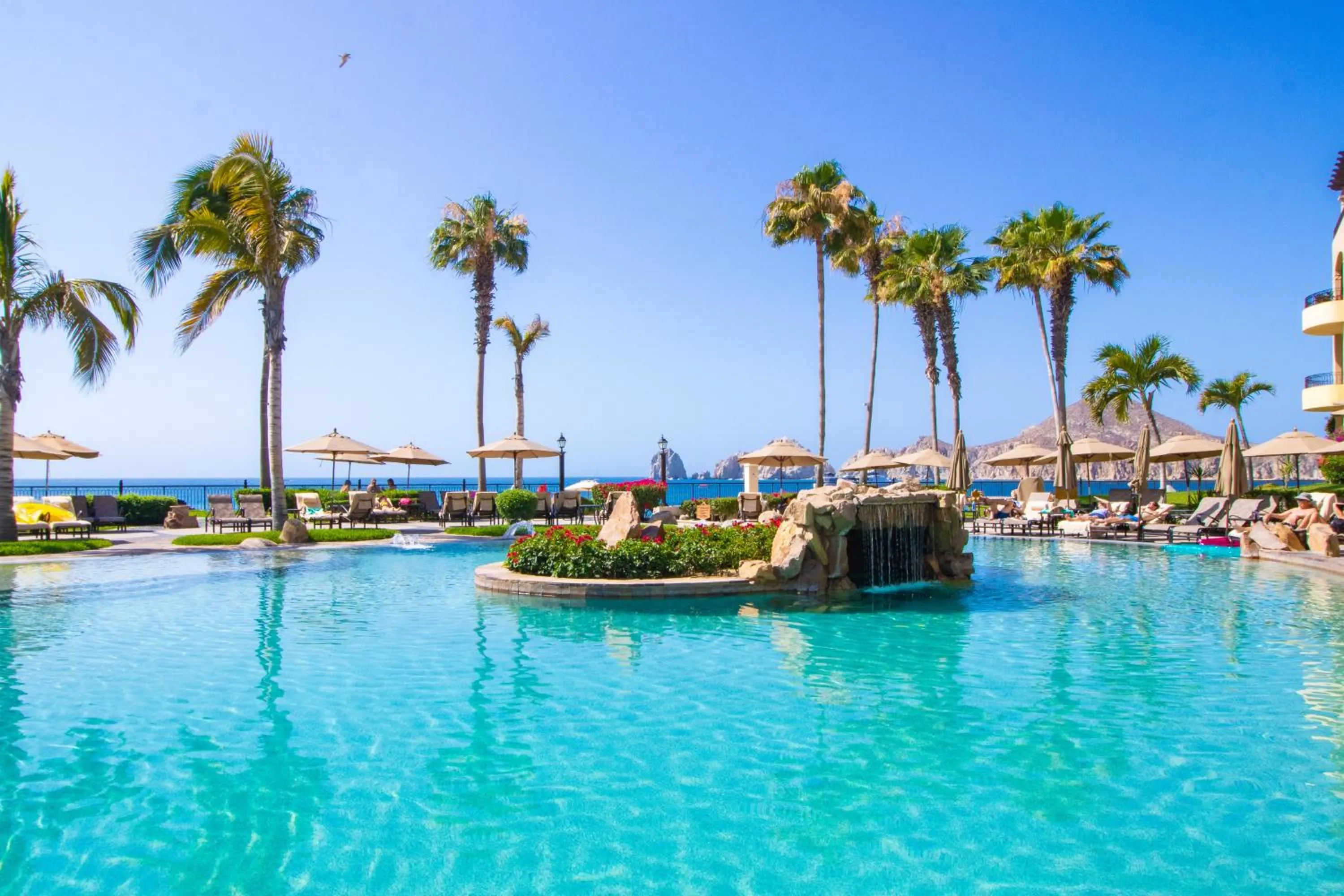 Swimming pool in Villa la Estancia Beach Resort & Spa