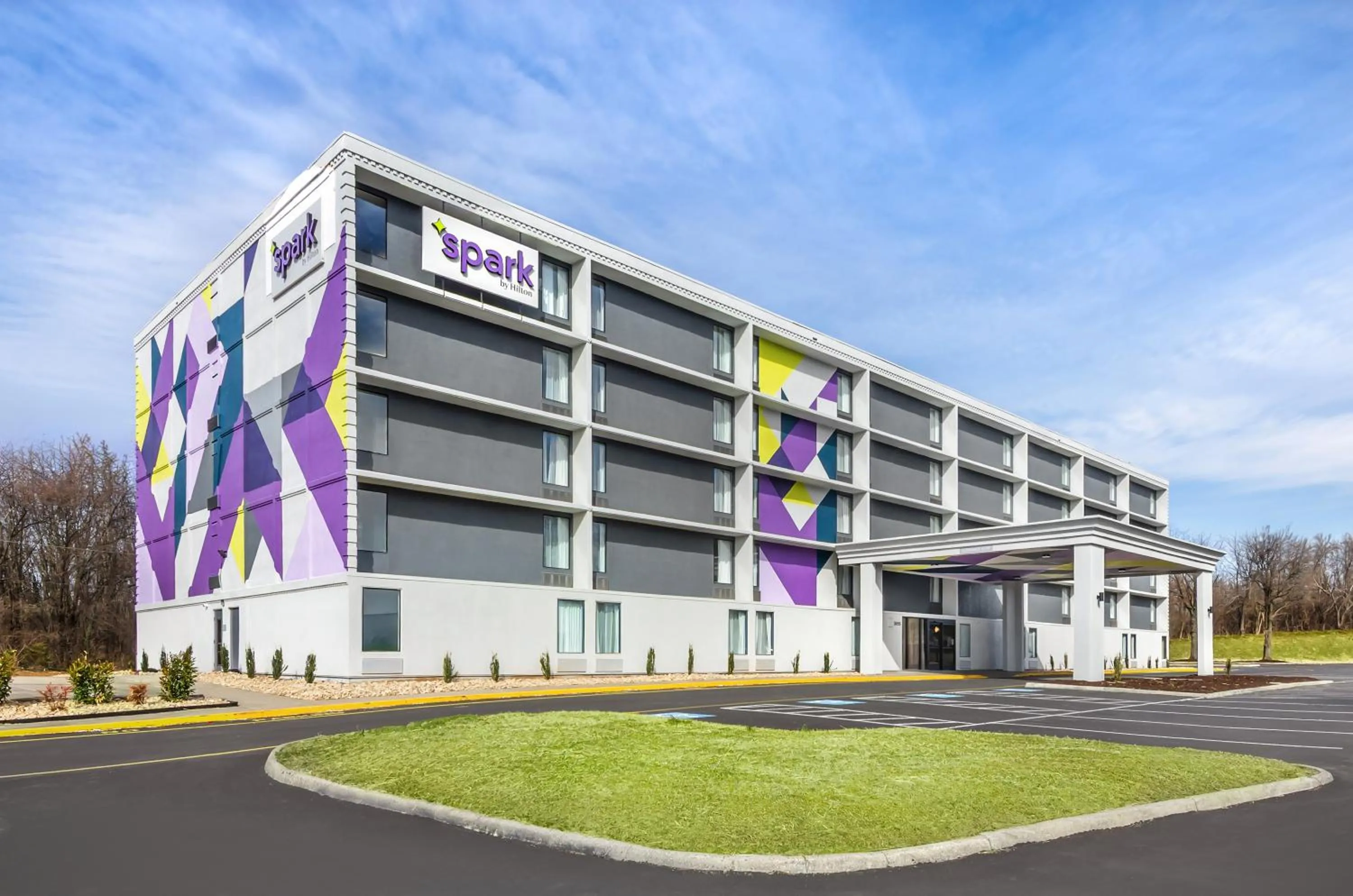 Property building in Spark By Hilton Roanoke Airport