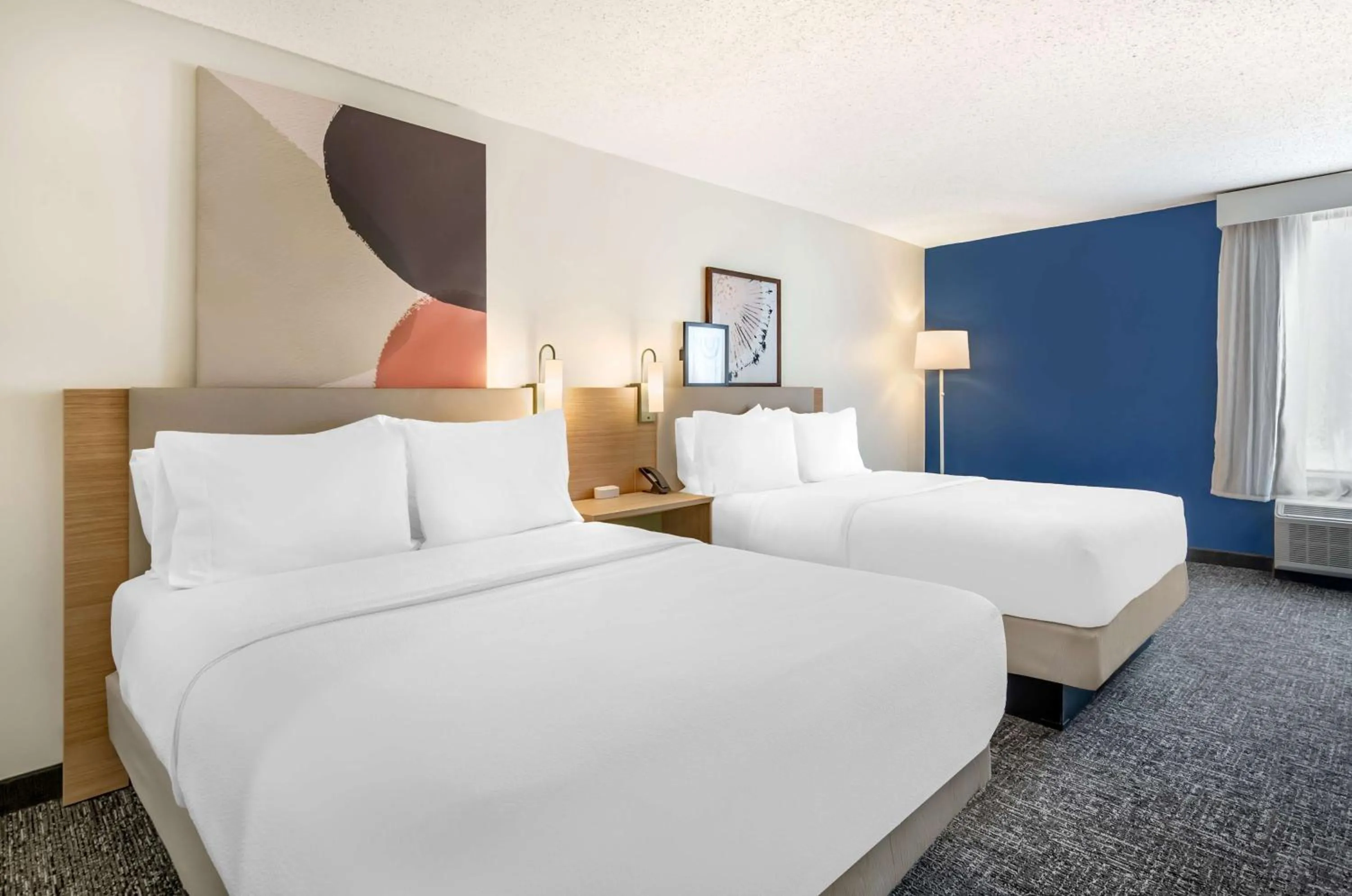 Bed in Spark By Hilton Roanoke Airport